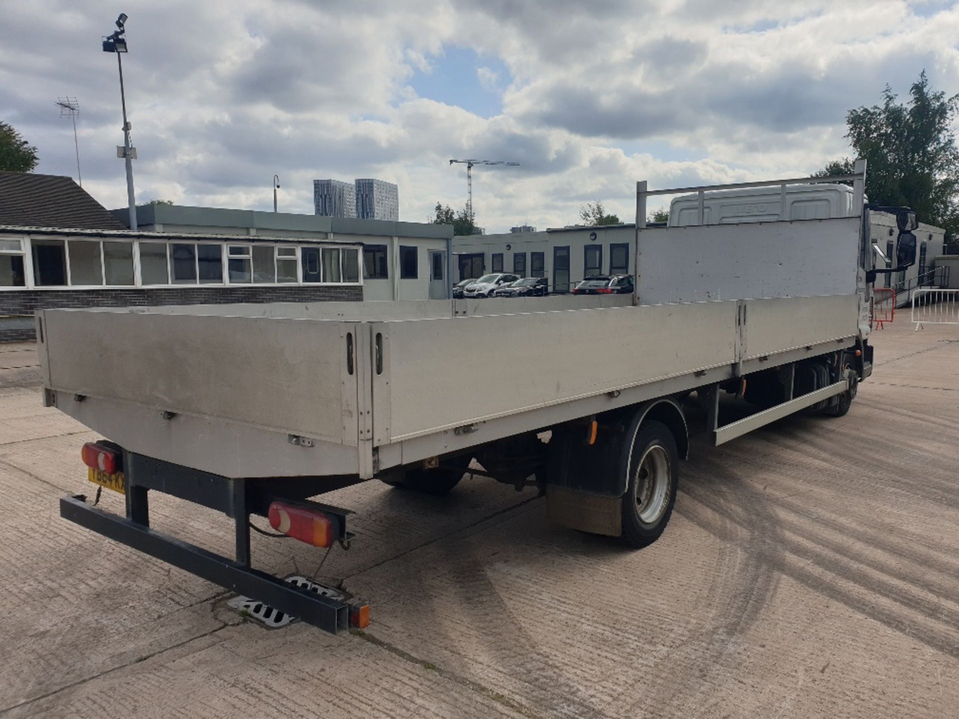 WHITE IVECO EUROCARGO 75E16S S-A. ( DIESEL ) Reg : YB64 KXN, Mileage : 188818 Details: WITH 1 KEY, - Image 2 of 7