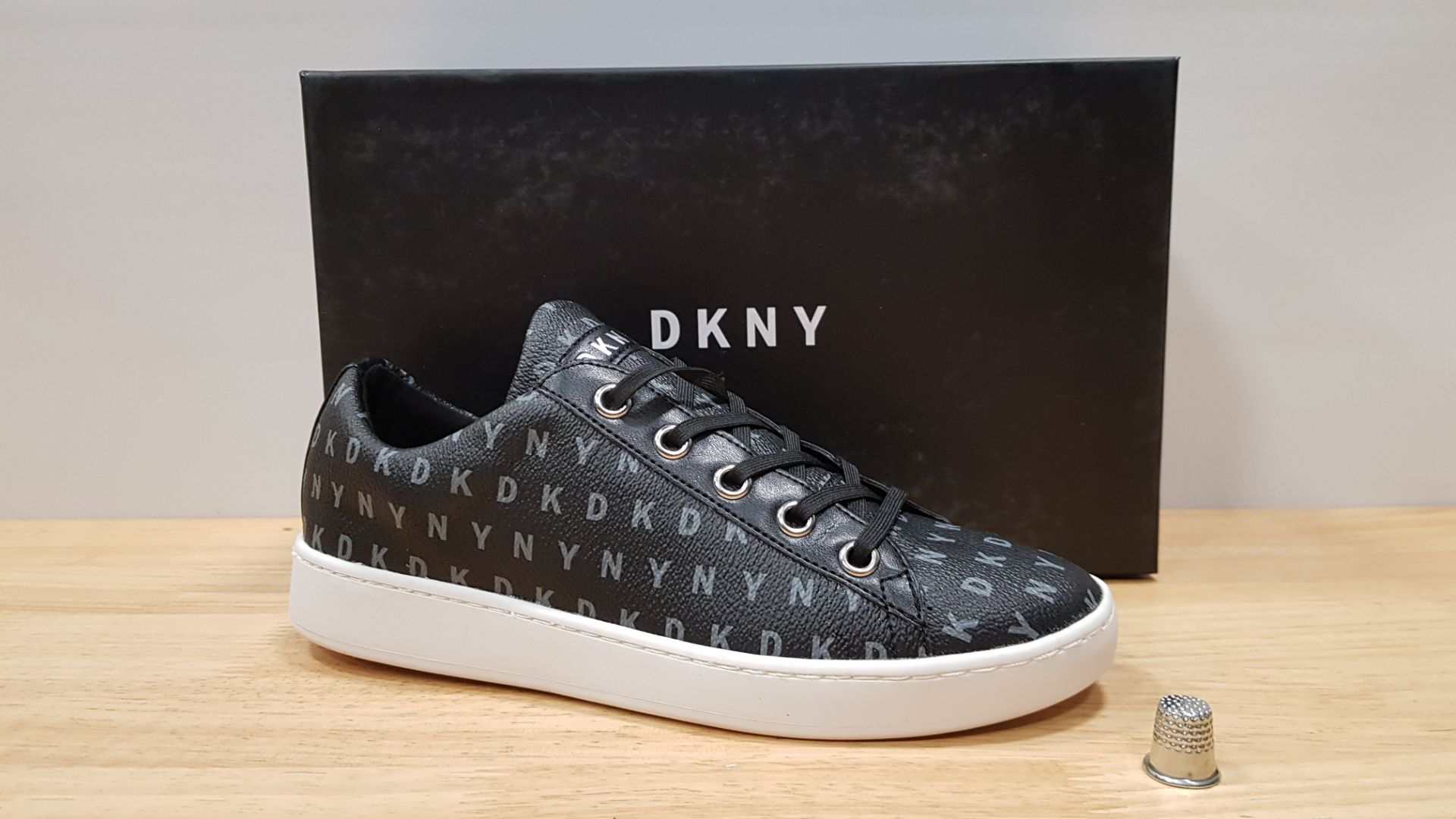 4 X BRAND NEW DKNY BINNA LACE UP SNEAKERS UK SIZE 3.5