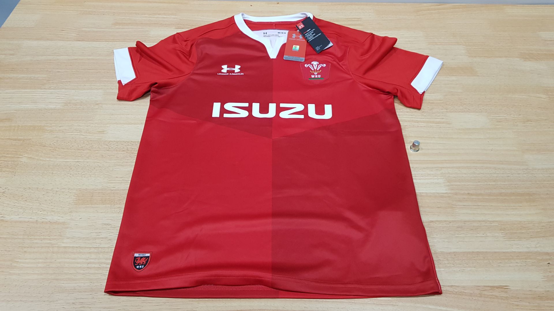 8 X BRAND NEW UNDER ARMOUR WALES RUGBY UNION OFFICIAL PRODUCT JERSEYS SIZE L