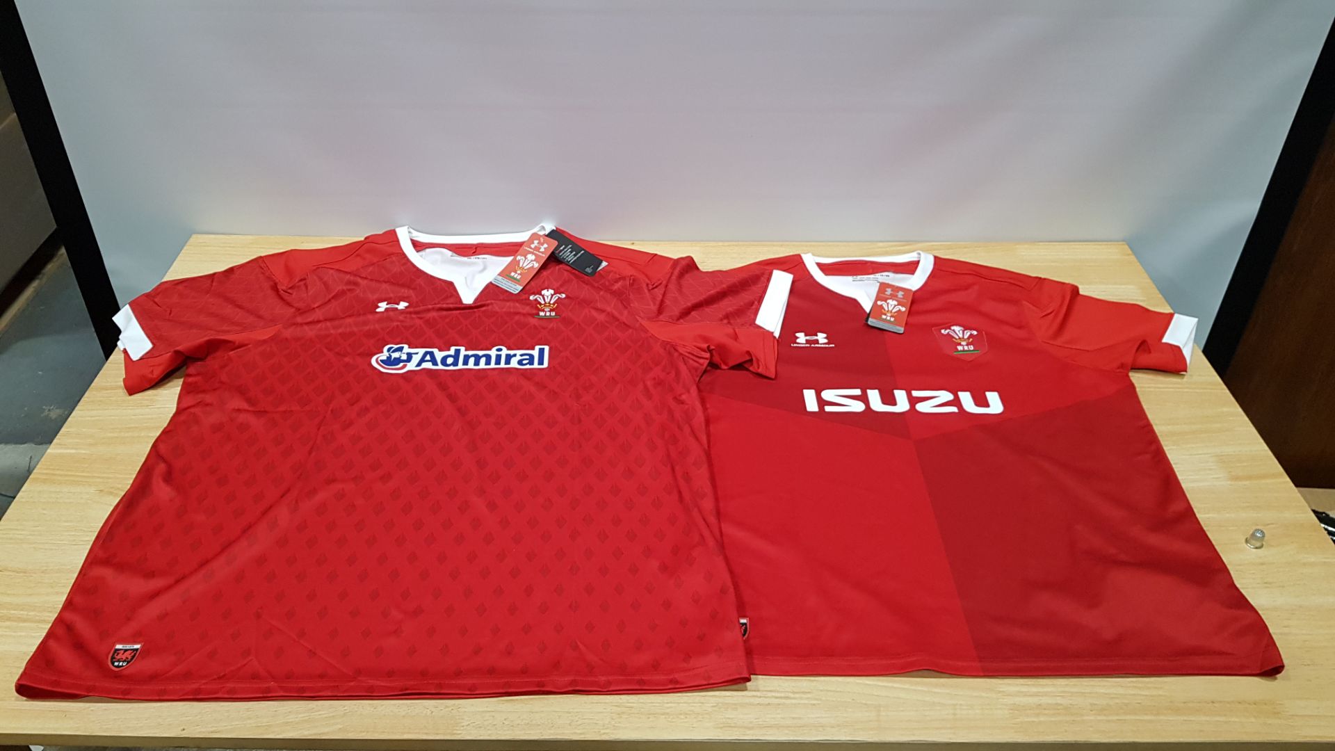 7 X BRAND NEW UNDER ARMOUR WALES RUGBY UNION OFFICIAL PRODUCT JERSEYS SIZE 4XL AND XL (MAINLY XL)