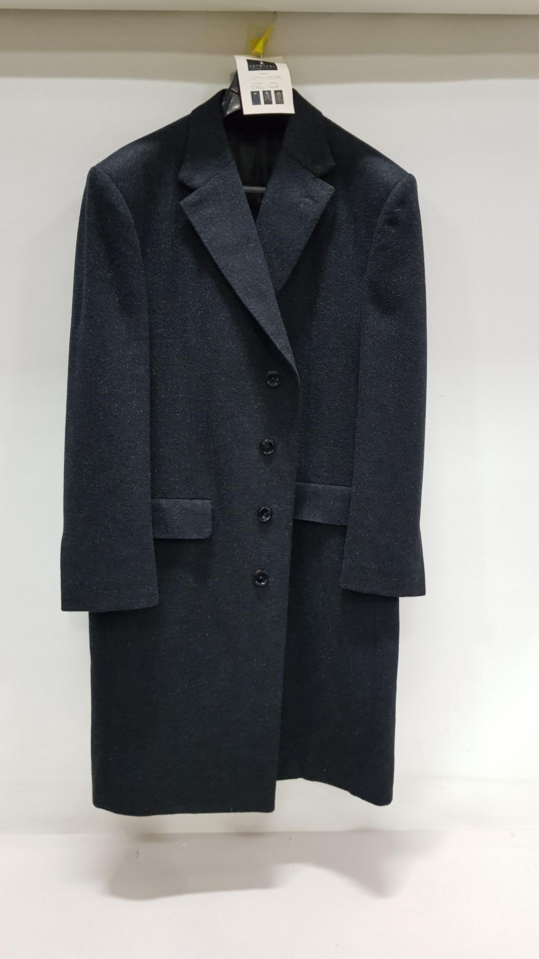 BRAND NEW LUTWYCHE WOOLLEN FULL LENGTH BLACK OVERCOAT SIZE 44R (MINOR TAILOR FINISHING REQUIRED ON