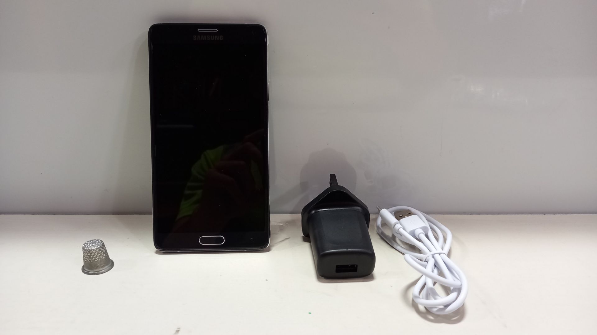 1 X SAMSUNG NOTE 4 PHONE LIVE DEMO UNIT - WITH CHARGER