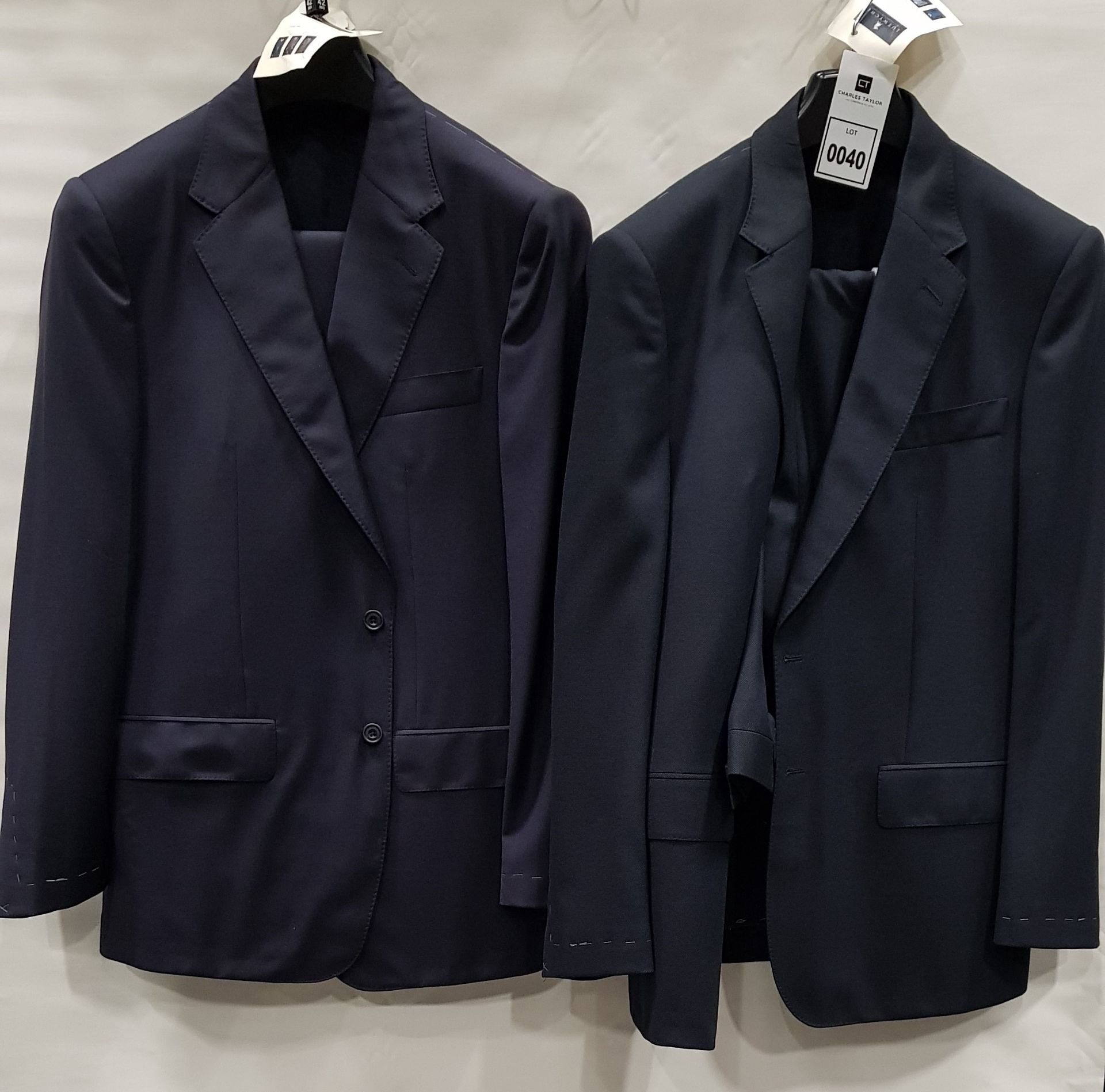 3 X BRAND NEW LUTWYCHE 2 PC DARK BLUE SHADES MATCHING SUITS SIZES 44R, 42R, 44R (NOTE NOT FULLY
