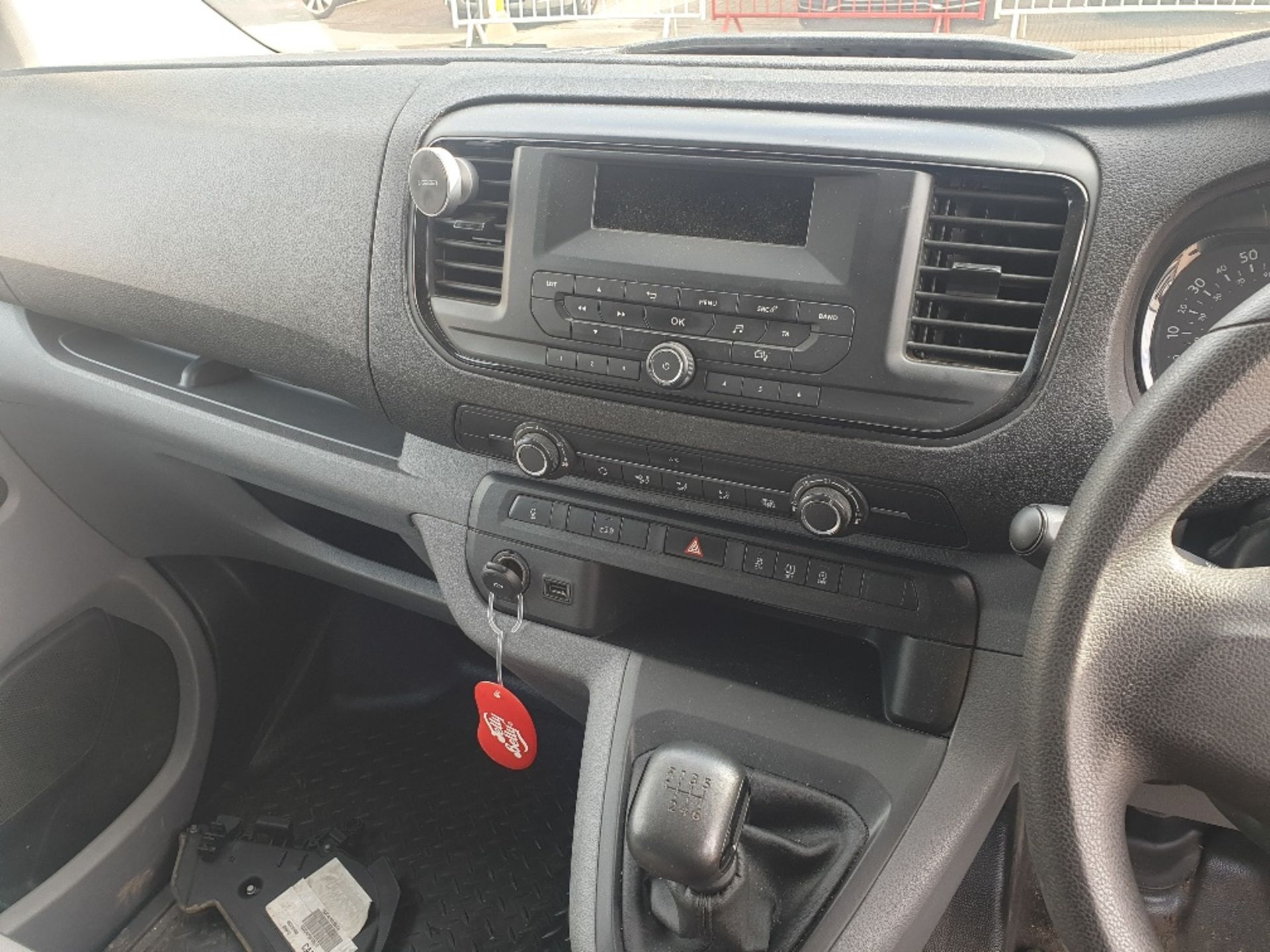 GREY TOYOTA PROACE BASE. ( DIESEL ) Reg : YD18 JHT, Mileage : 83103 Details: 1 KEY MOT UNTIL 01/07/ - Image 6 of 8