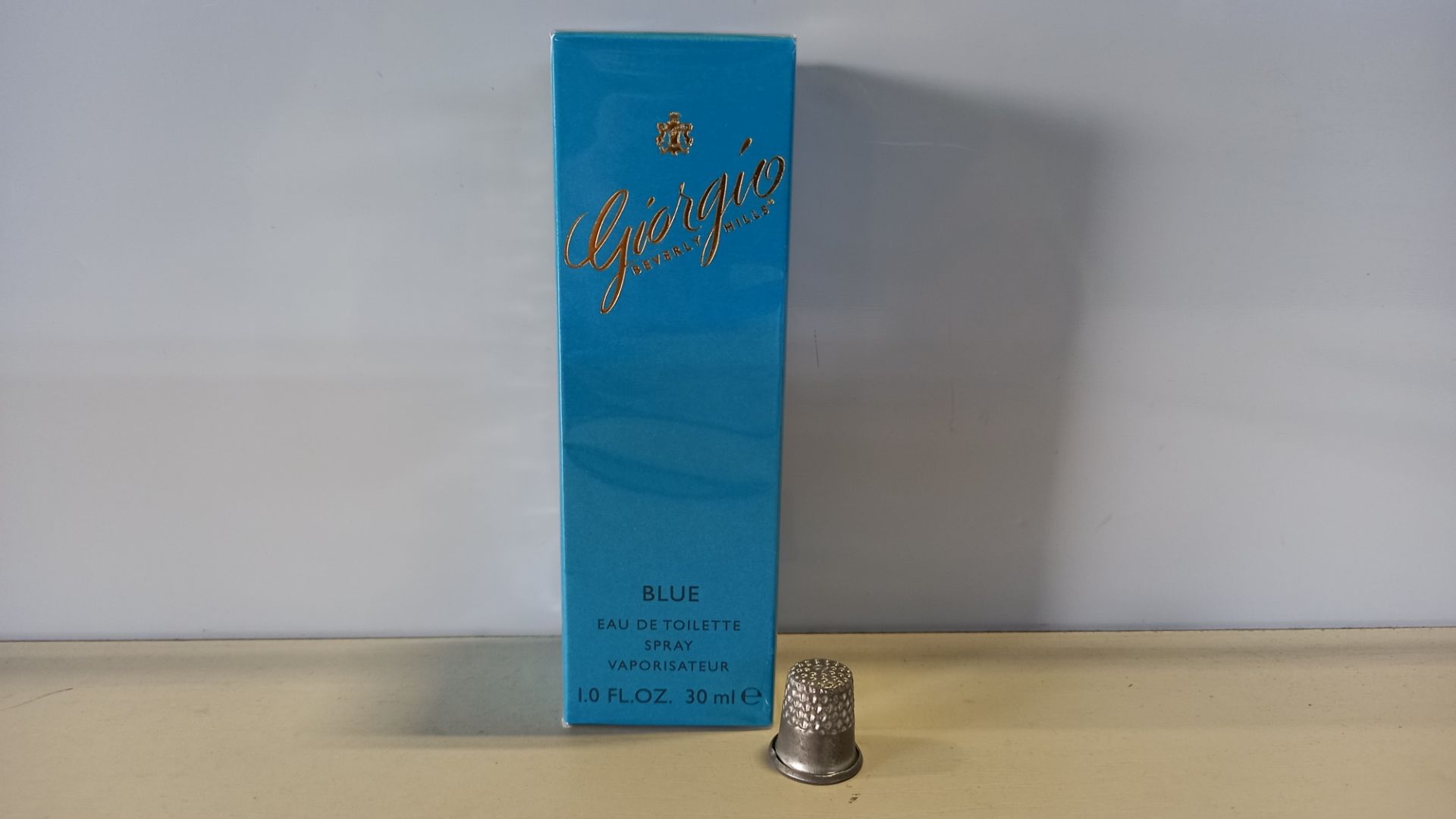 28 X BRAND NEW GIORGIO BEVERLY HILLS BLUE EAU DE TOILETTE SPRAY (30ML) - IN 1 BOX AND 4 LOOSE