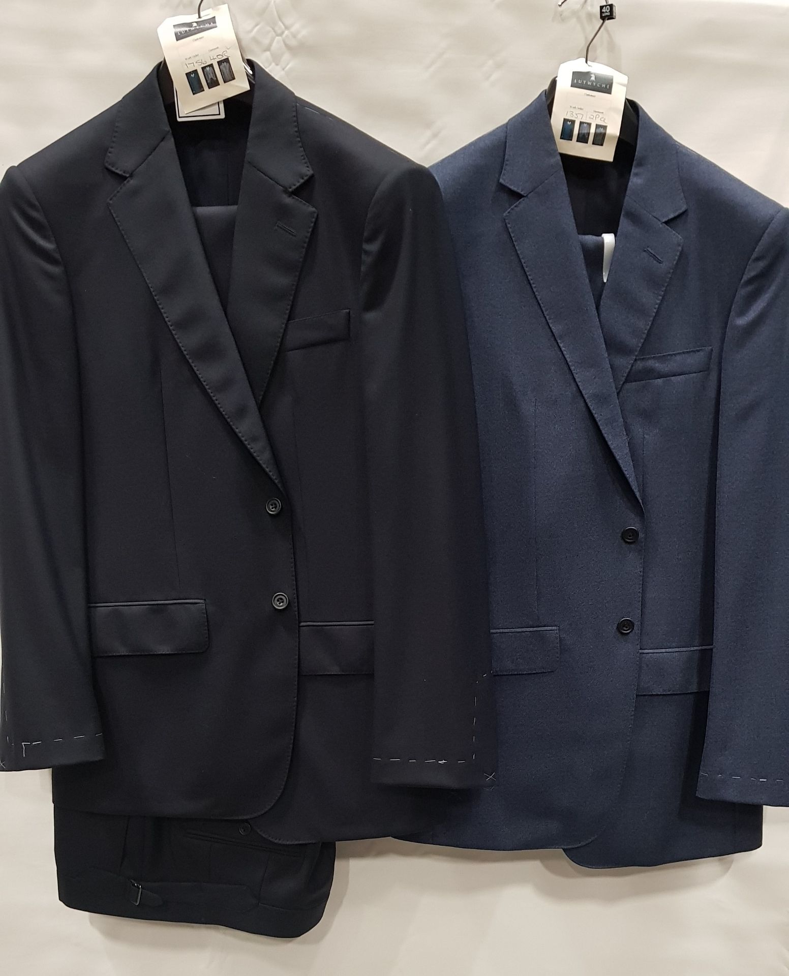 3 X BRAND NEW LUTWYCHE 2 PC DARK BLUE SHADES MATCHING SUITS SIZES 440R, 44R, 40L (NOTE NOT FULLY