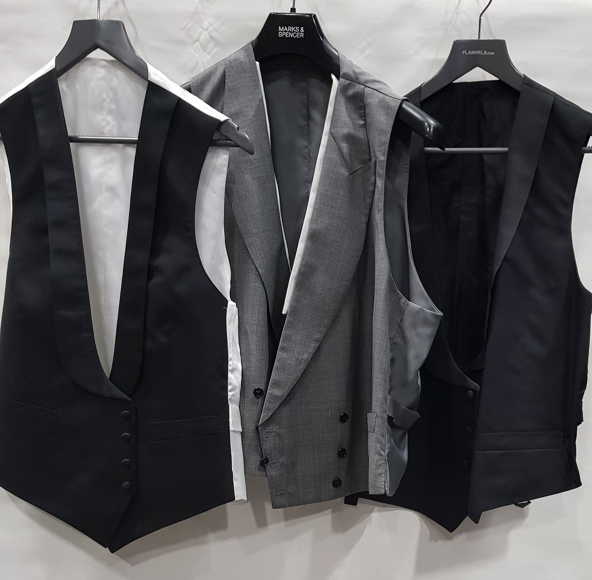 13 X BRAND NEW WAISTCOATS BY VARIOUS DESIGNERS INCLUDING LUTWYCHE, GRIEVES & HAWKES - BLACK,