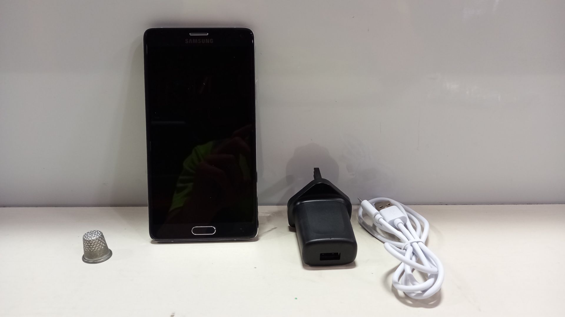 1 X SAMSUNG NOTE 4 PHONE LIVE DEMO UNIT - WITH CHARGER