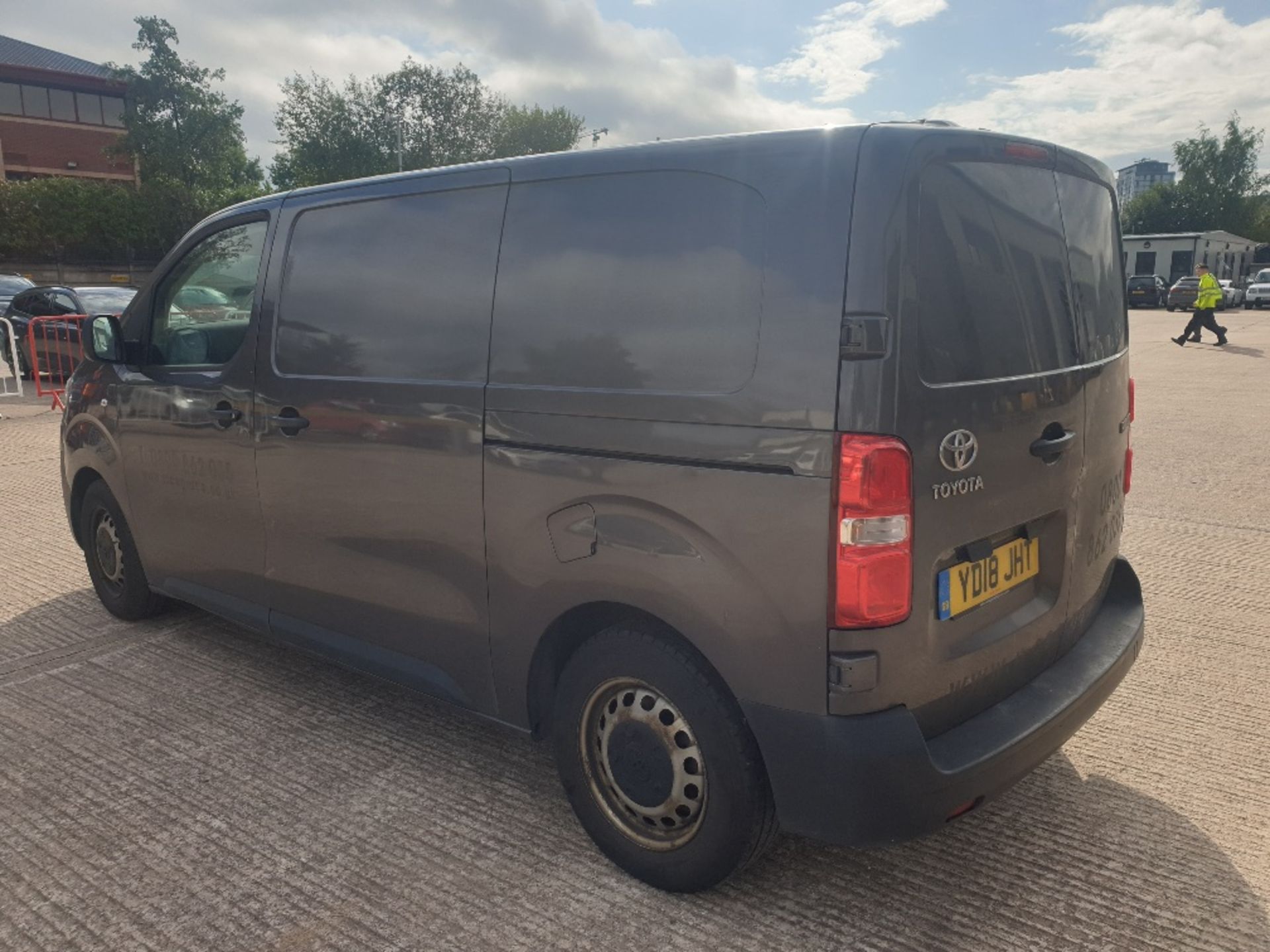 GREY TOYOTA PROACE BASE. ( DIESEL ) Reg : YD18 JHT, Mileage : 83103 Details: 1 KEY MOT UNTIL 01/07/ - Image 3 of 8