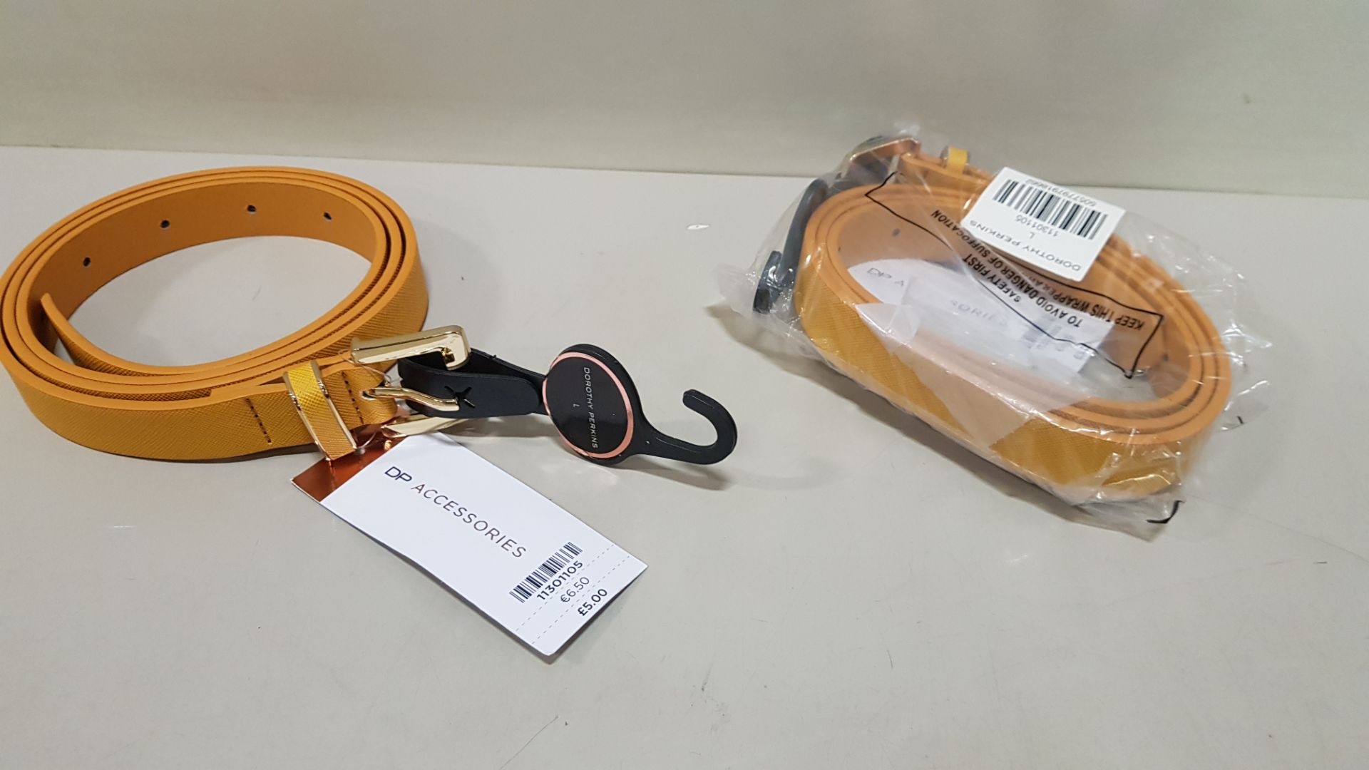 150 X BRAND NEW DOROTHY PERKINS MUSTARD BELTS SIZE LARGE RRP £5.00 (TOTAL RRP £750.00)