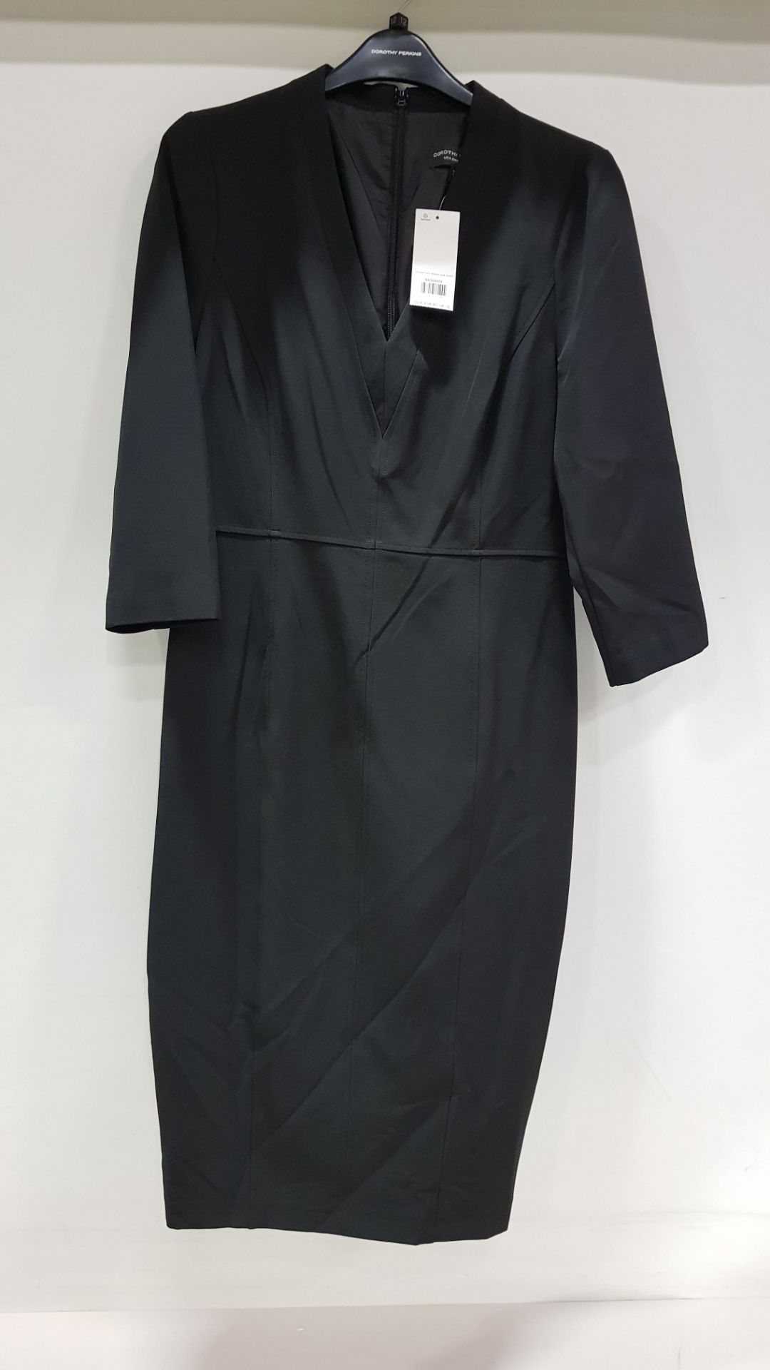 25 X BRAND NEW TOPSHOP BLACK DRESSES IN VARIOUS SIZES I.E 6, 8, 10,12 AND 14