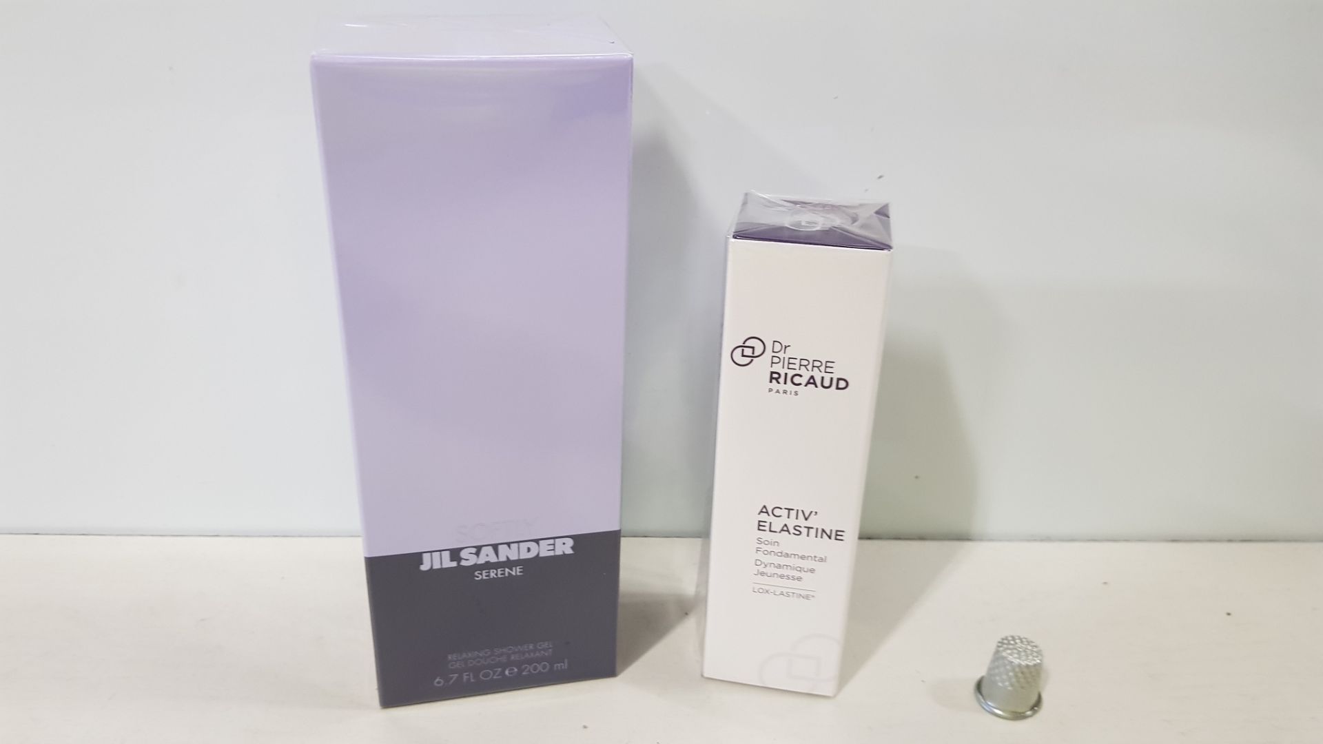 21 PIECE BRAND NEW ASSORTED LOT CONTAINING 20 X SOFTLY JIL SANDER SERENE RELAXING SHOWER GEL (200ML)