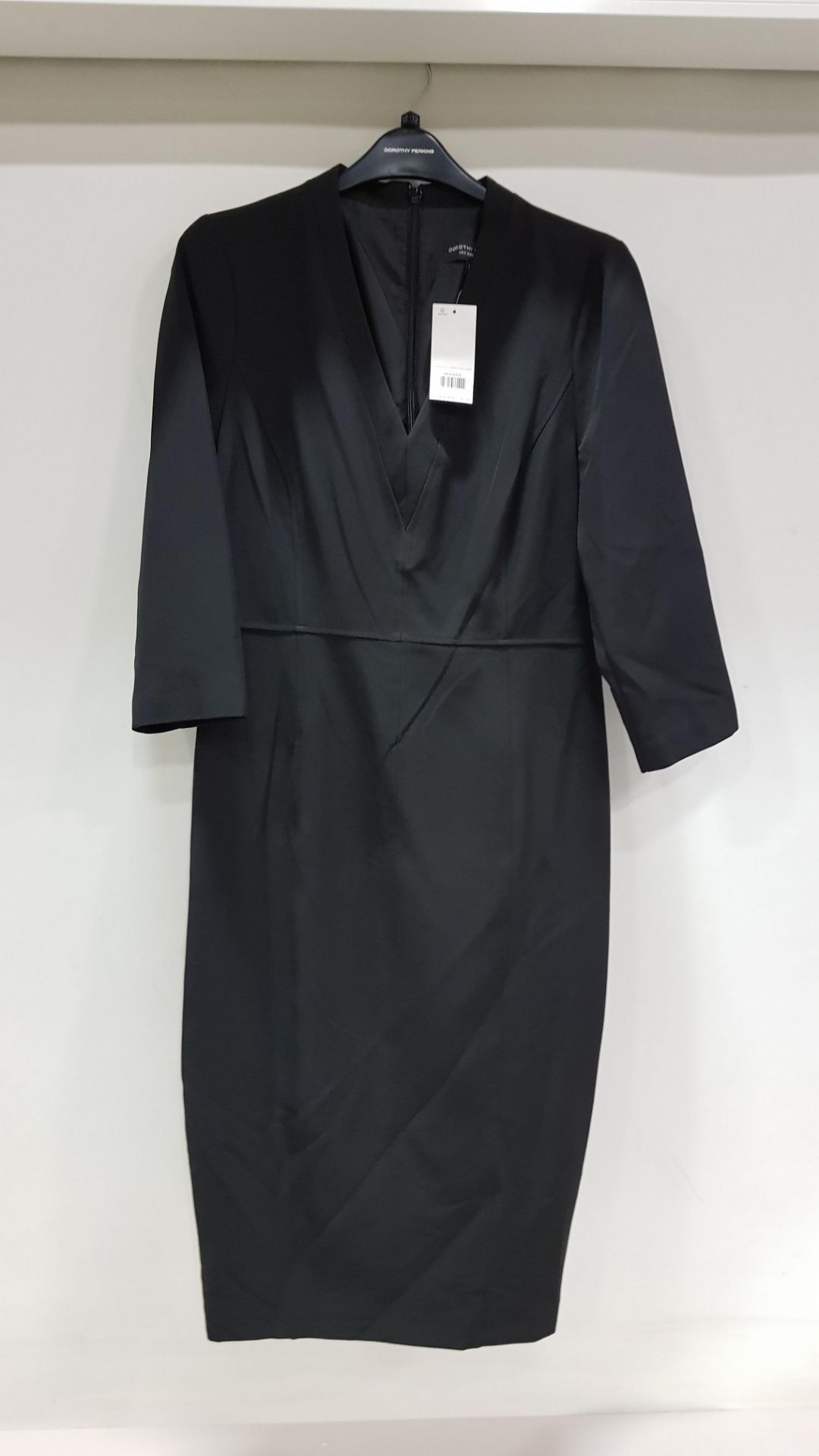 25 X BRAND NEW TOPSHOP BLACK DRESSES IN VARIOUS SIZES I.E 6, 8, 10,12 AND 14