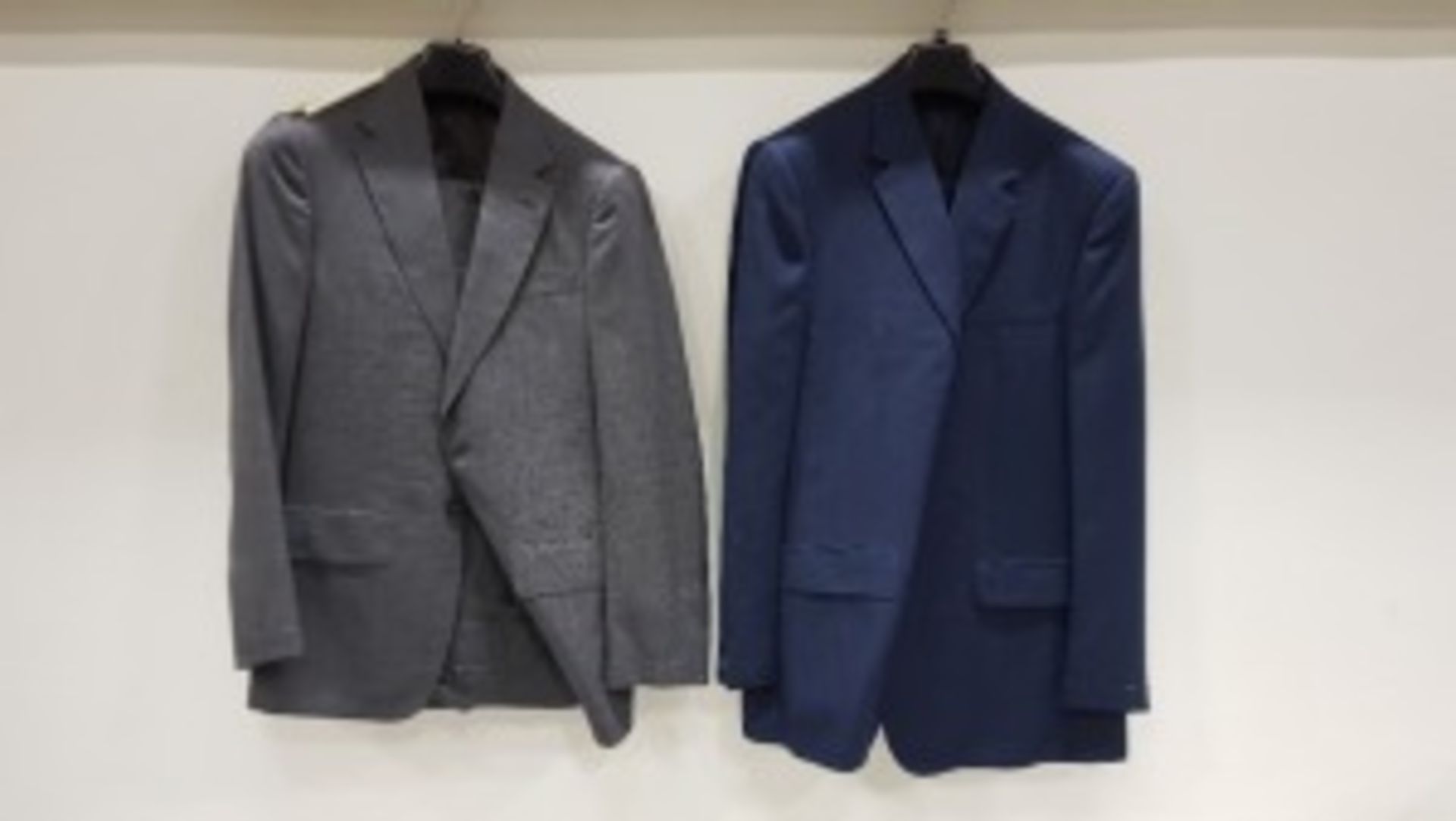 4 X BRAND NEW LUTWYCHE GREY AND BLUE PATTERNED TAILORED SUITS SIZES 36,R46R,38L (PLEASE NOTE SUITS