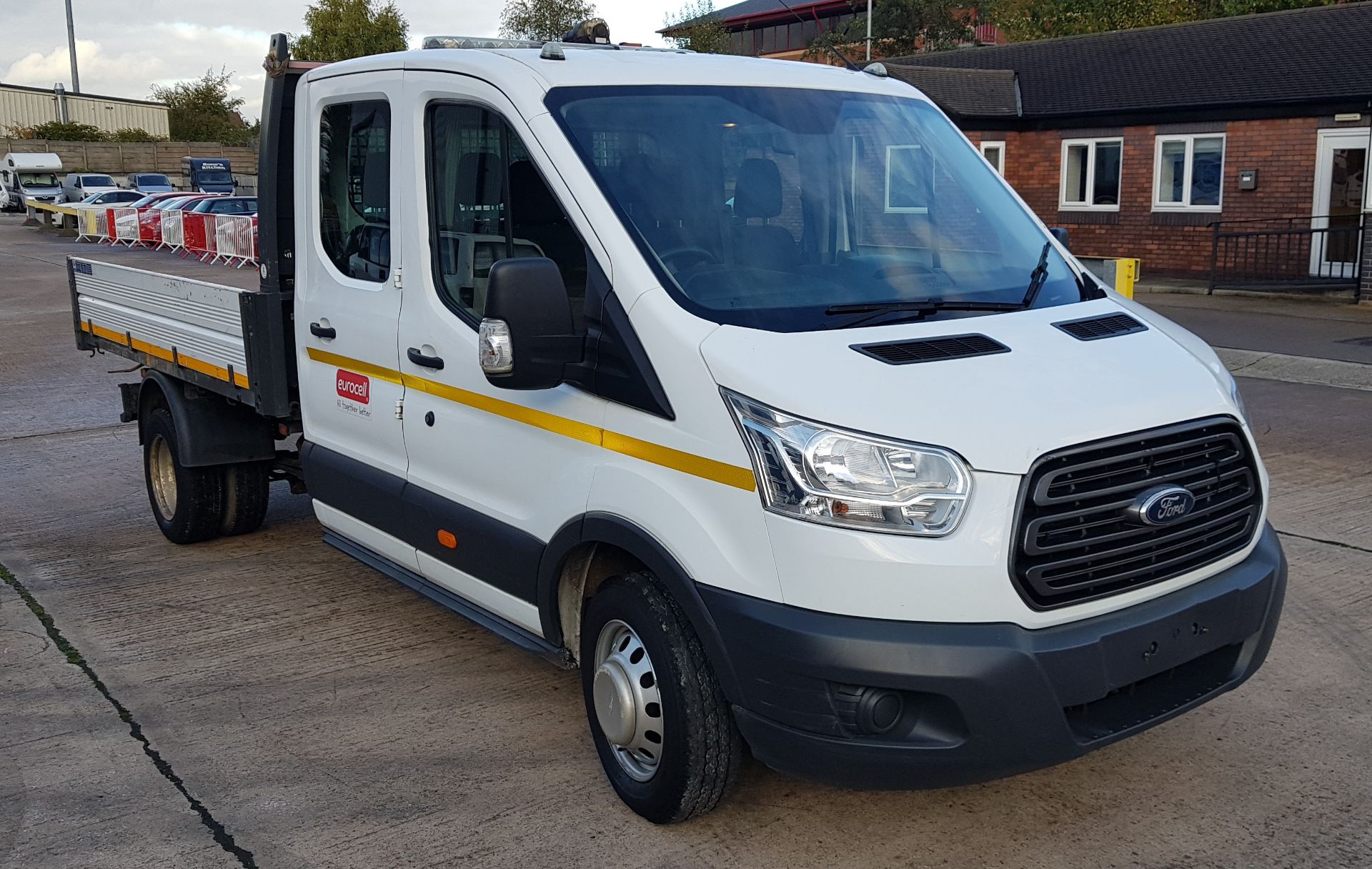 WHITE FORD TRANSIT TIPPER. ( DIESEL ) Reg : BC15 GYB, Mileage : 62412 Details: 1 X KEY LOG BOOK NO