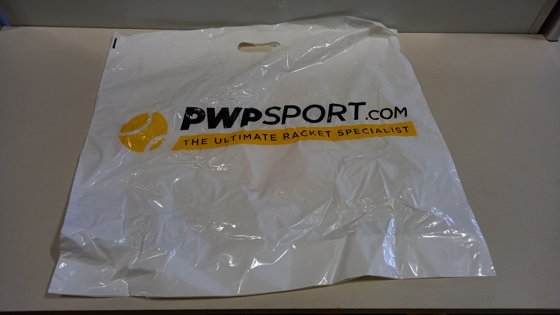 1000 X BRAND NEW PWPSPORTS.COM LARGE CARRIER BAGS IN 4 BOXES