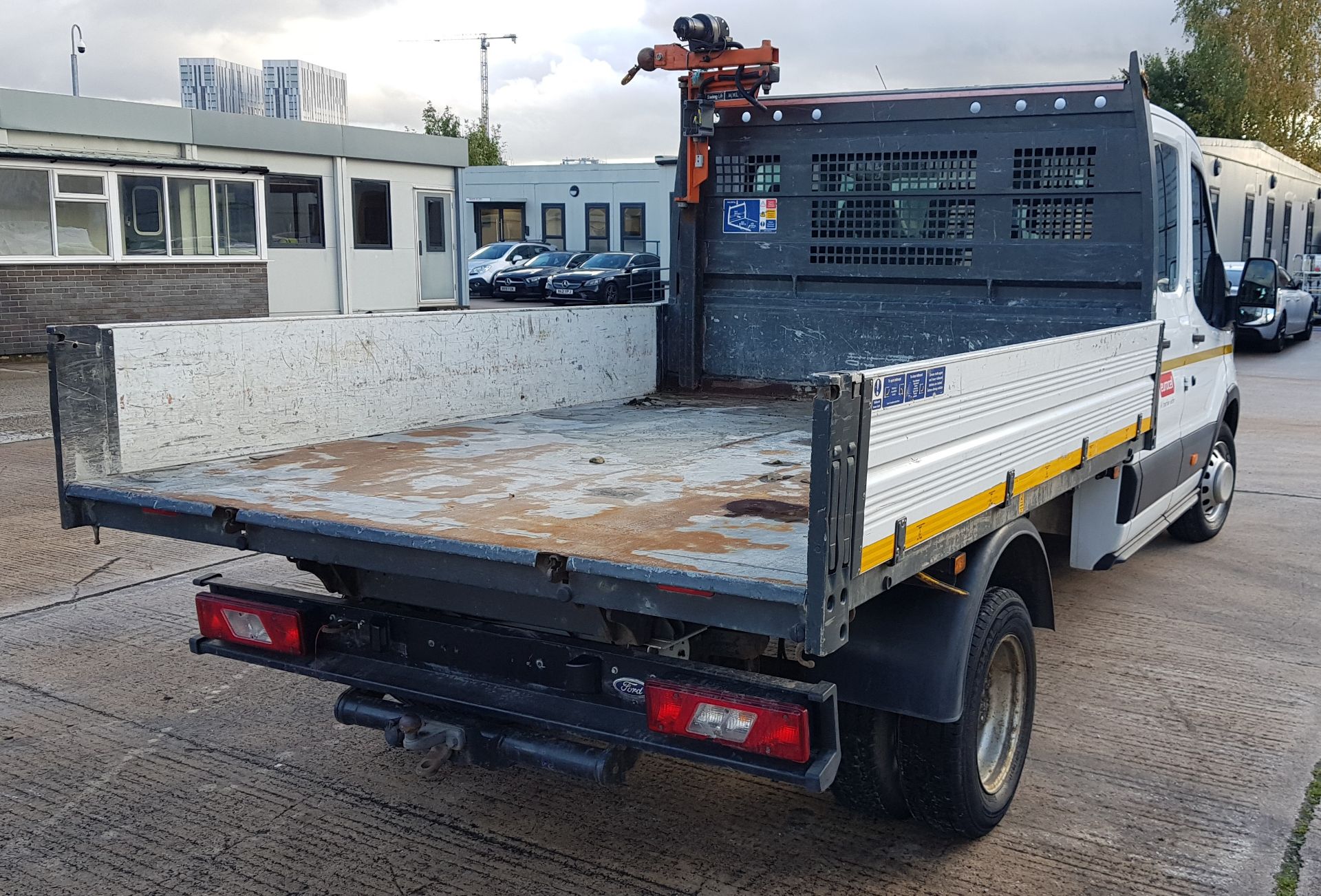 WHITE FORD TRANSIT TIPPER. ( DIESEL ) Reg : BC15 GYB, Mileage : 62412 Details: 1 X KEY LOG BOOK NO - Image 3 of 16