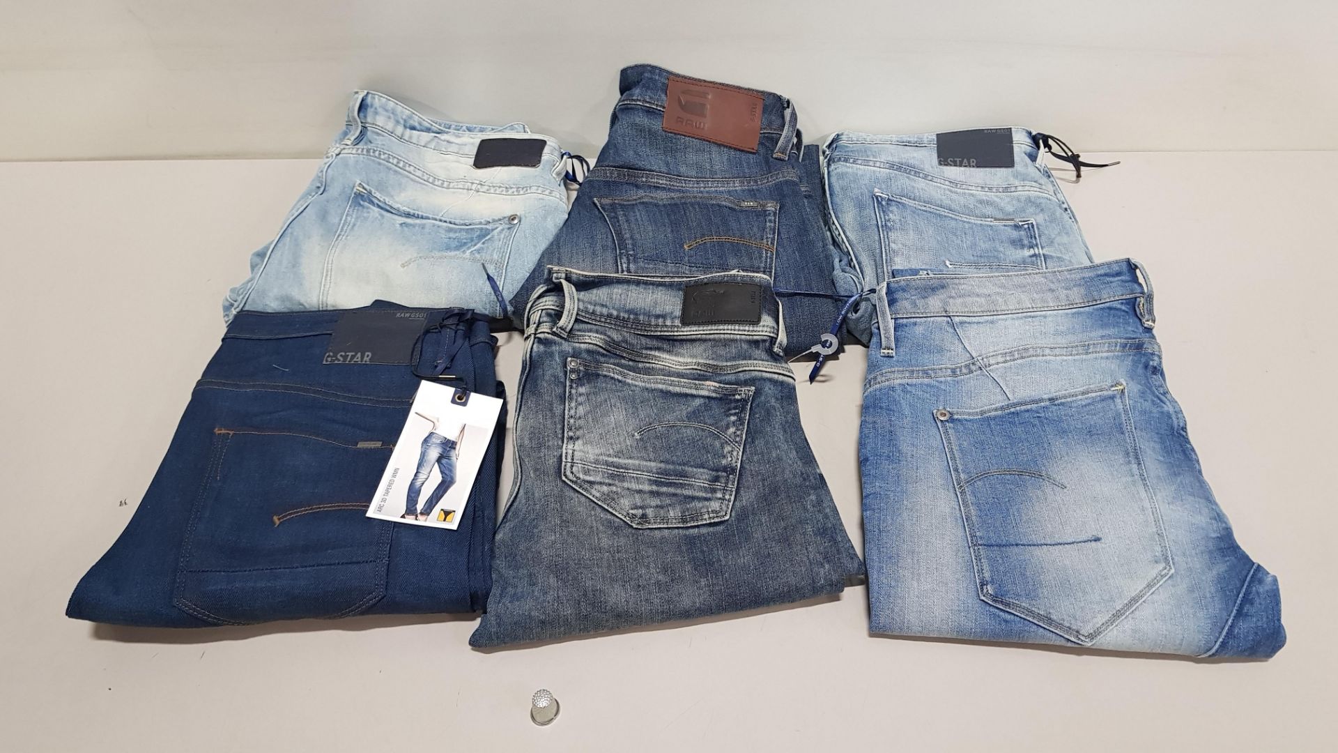 6 X PAIRS OF BRAND NEW G-STAR RAW JEANS IN VARIOUS STYLES & COLOURS IE. LIGHT BLUE & DARK BLUE - RRP