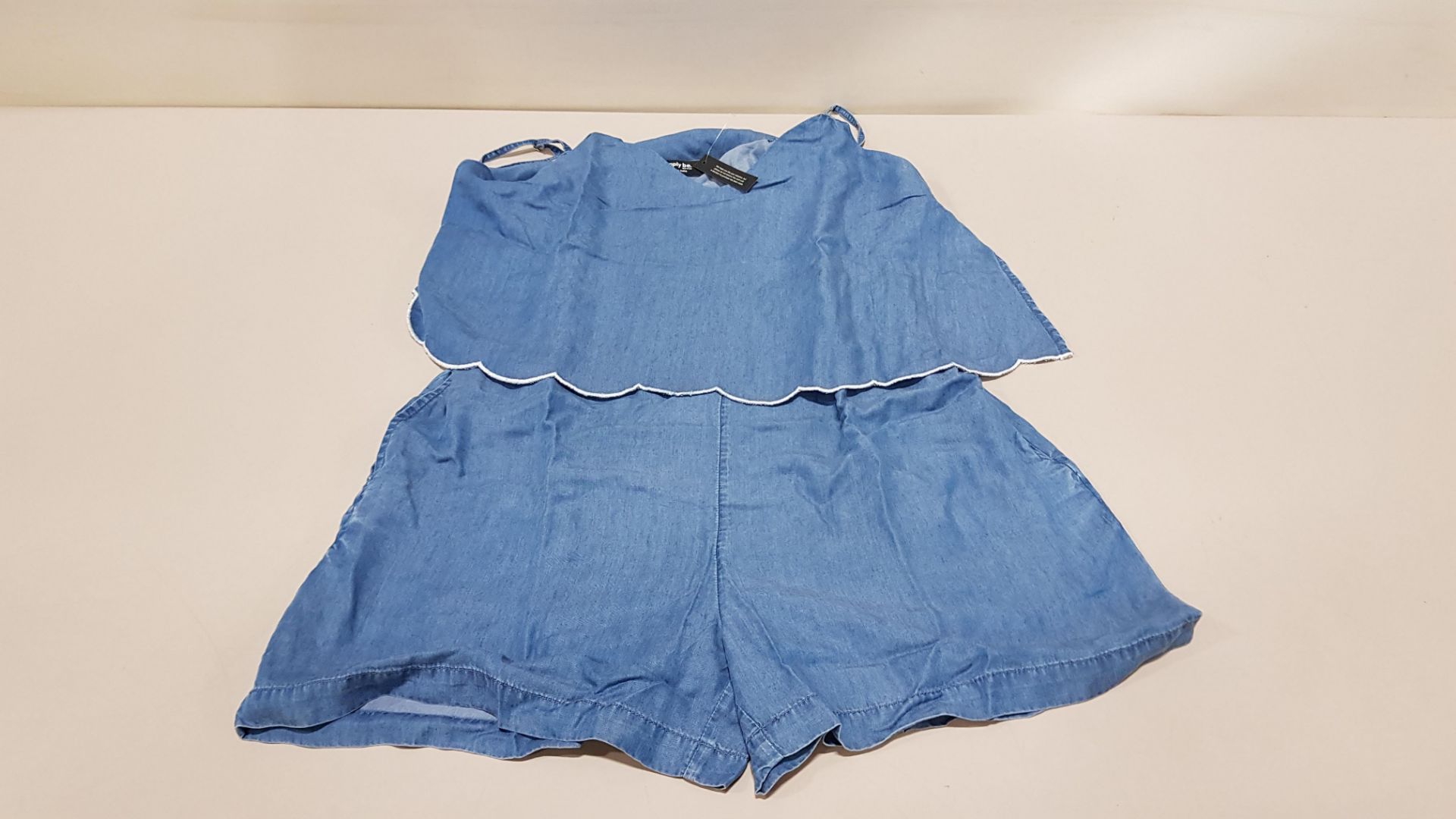 20 X BRAND NEW SIMPLY BE DENIM TENCEL PLAYSUITS IN MID BLUE IN VARIOUS SIZES (ORIG RRP £30 TOTAL £