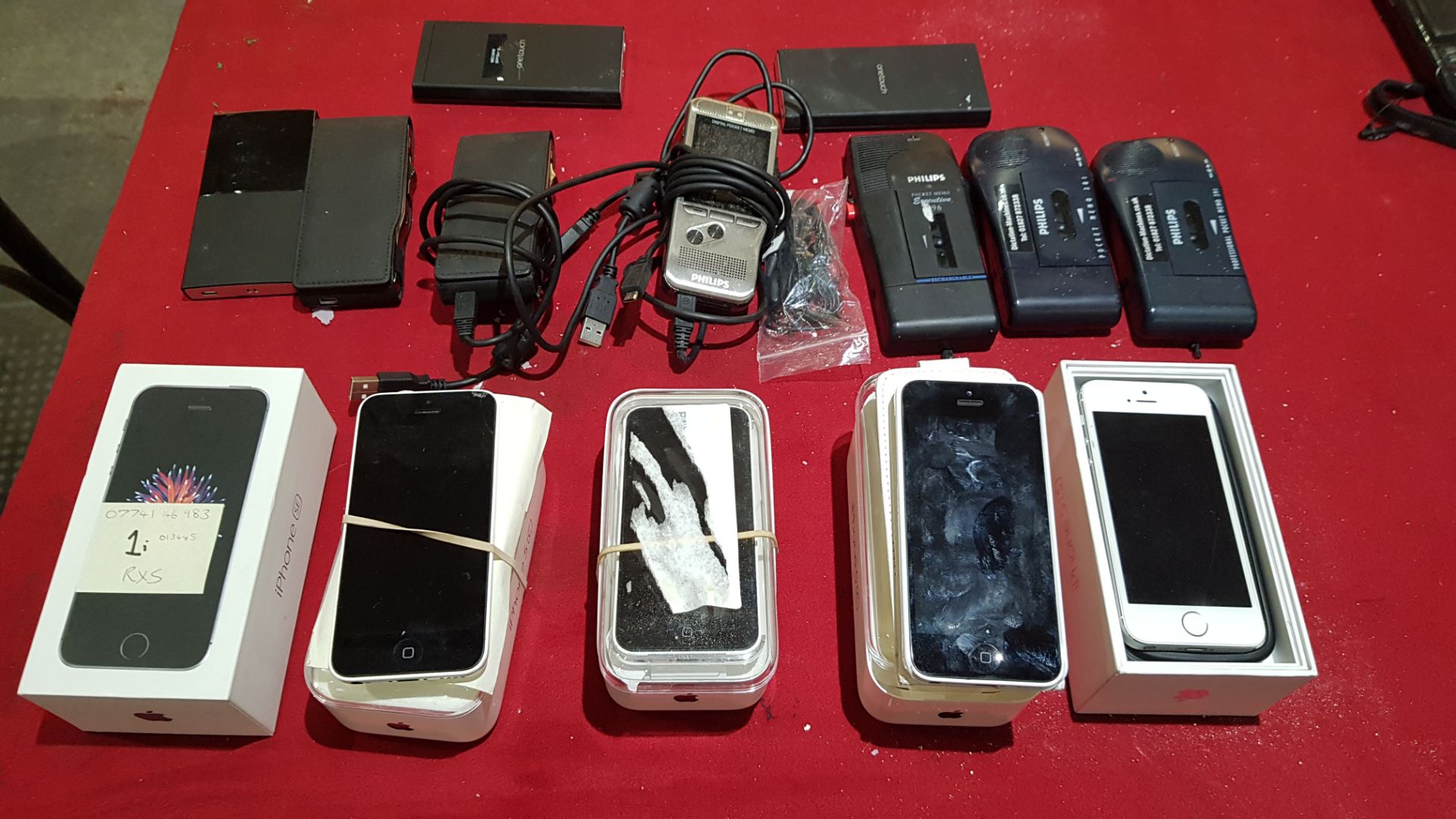 5 X VARIOUS MOBILE PHONES INC I-PHONES PLUS 9 X RECORDING DEVICES - NO CHARGERS - CONSIDER AS