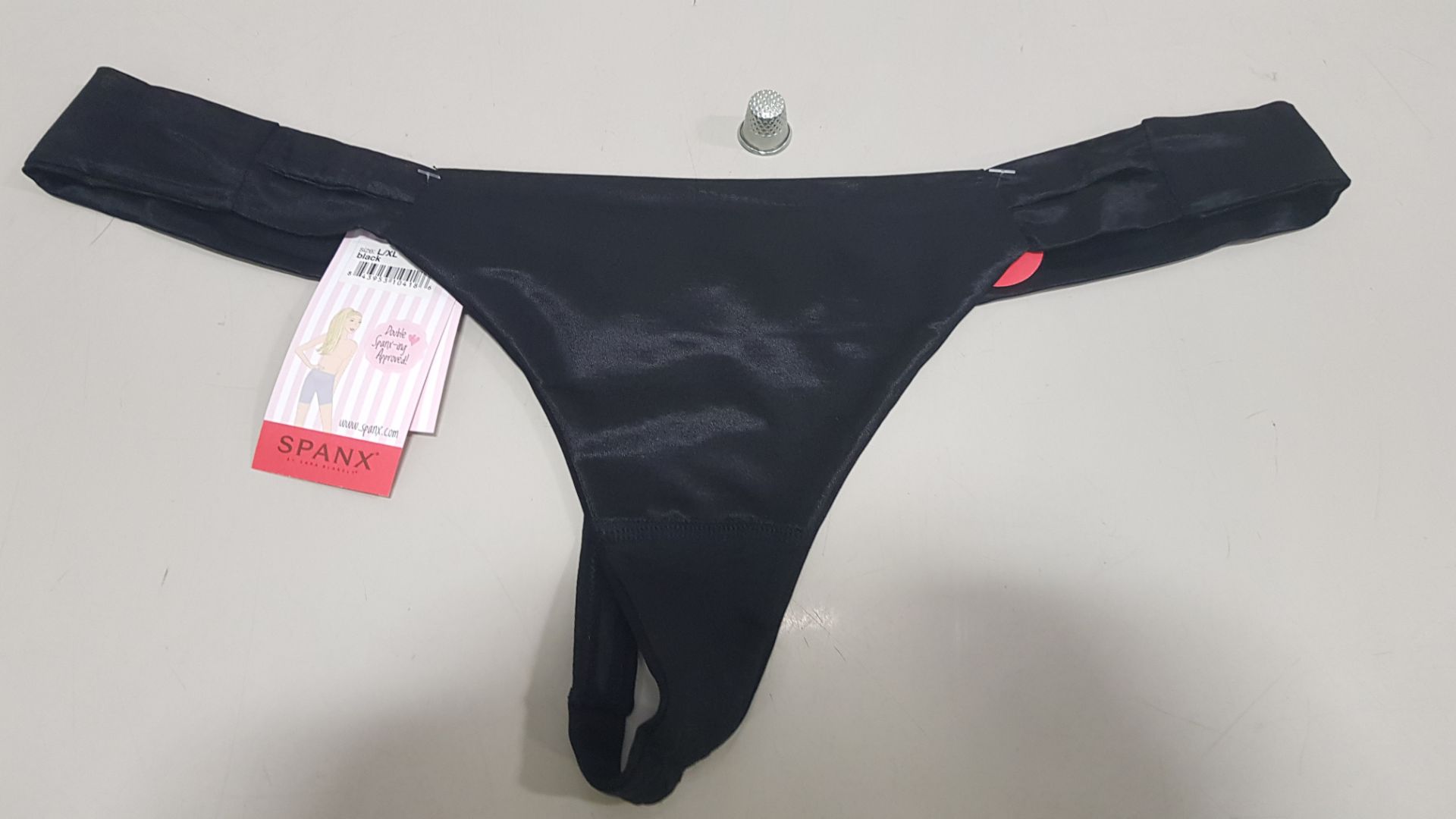 20 X BRAND NEW SPANX BLACK THONGS IN SIZE L/XL