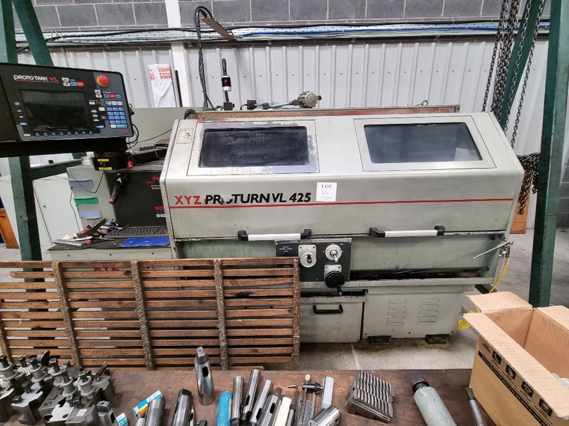 XYZ Proturn VL425 CNC lathe with ProtoTrak VL control. Serial No. L176. Year of manufacture 2003.