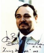 James Bond.- John Rhys-Davies