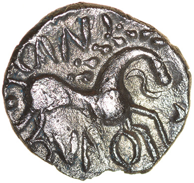 Cani Duro. Talbot dies A/2. Iceni. c.AD 15-20. Celtic silver unit. 11-13mm. 0.95g. - Image 2 of 2