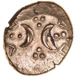 Freckenham Crescents. Ring & Star, No Kerb Type. Iceni. c.30-10 BC. Celtic stater. 15-17mm. 5.11g.