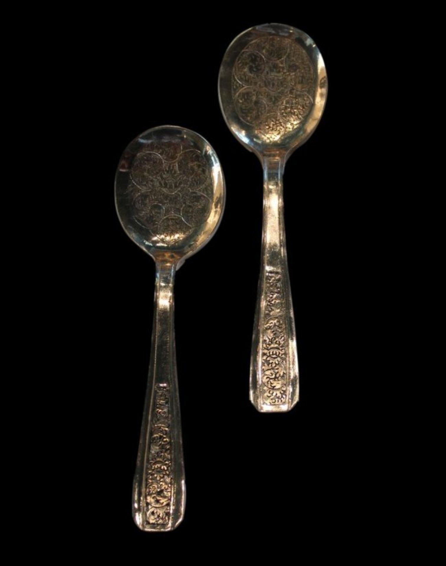 Set of silver dessert spoons - Image 2 of 3