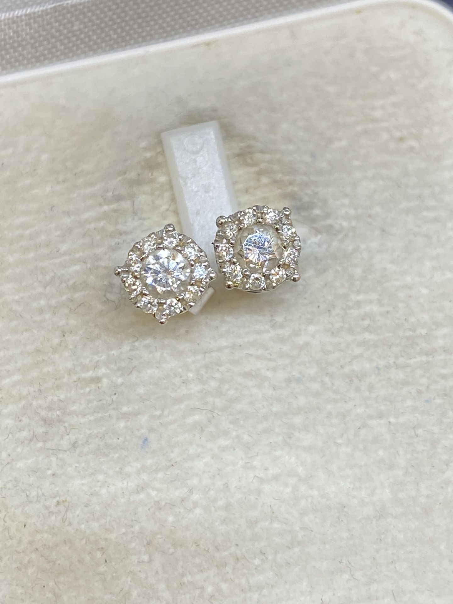 WHITE GOLD 0.40ct DIAMOND EARRINGS - Image 2 of 4