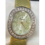 Kutchinsky L'ovale Ladies watch w/Diamonds - Approx 3.00cts diamonds