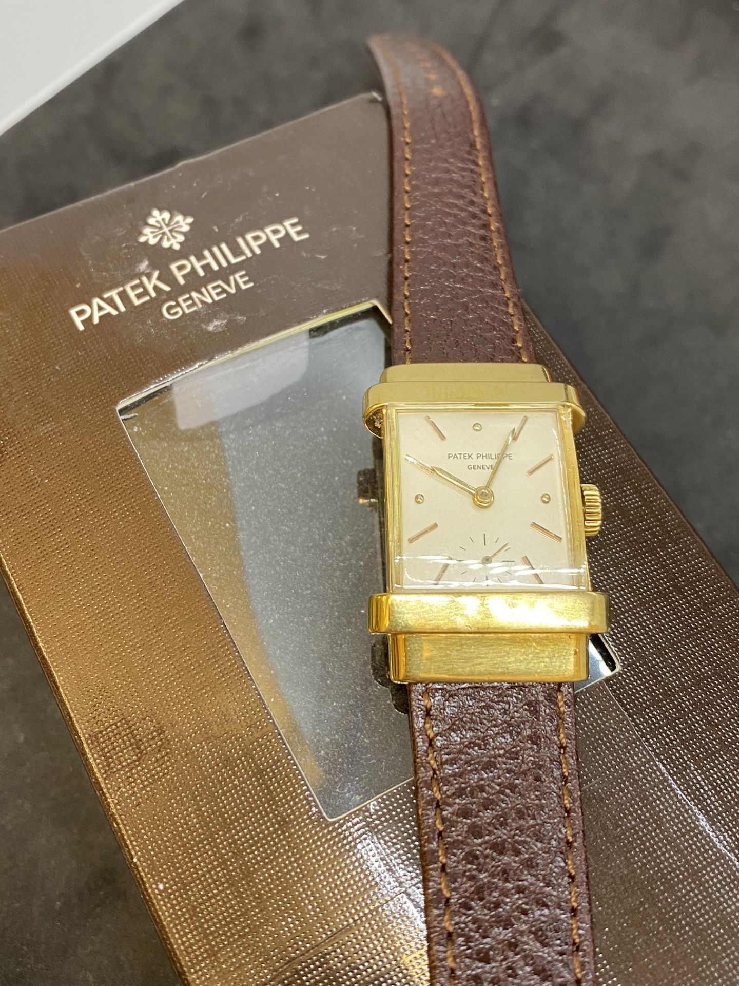 PATEK PHILIPPE 18ct GOLD WATCH WITH PATEK SERVICE BOX - Image 2 of 10