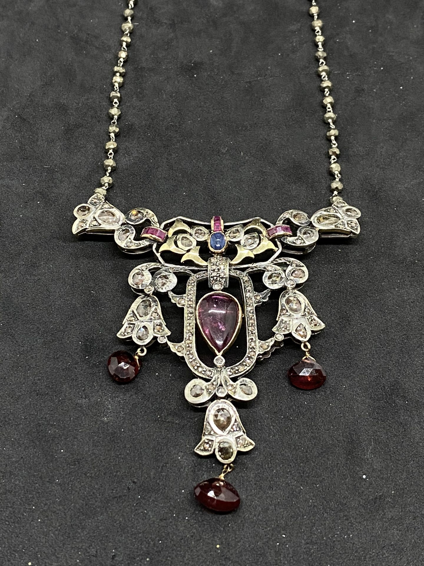RUBY, ROSE DIAMOND, GARNET & SAPPHIRE SET NECKLACE IN YELLOW & WHITE METAL TESTED AS SILVER & GOLD - Image 12 of 12