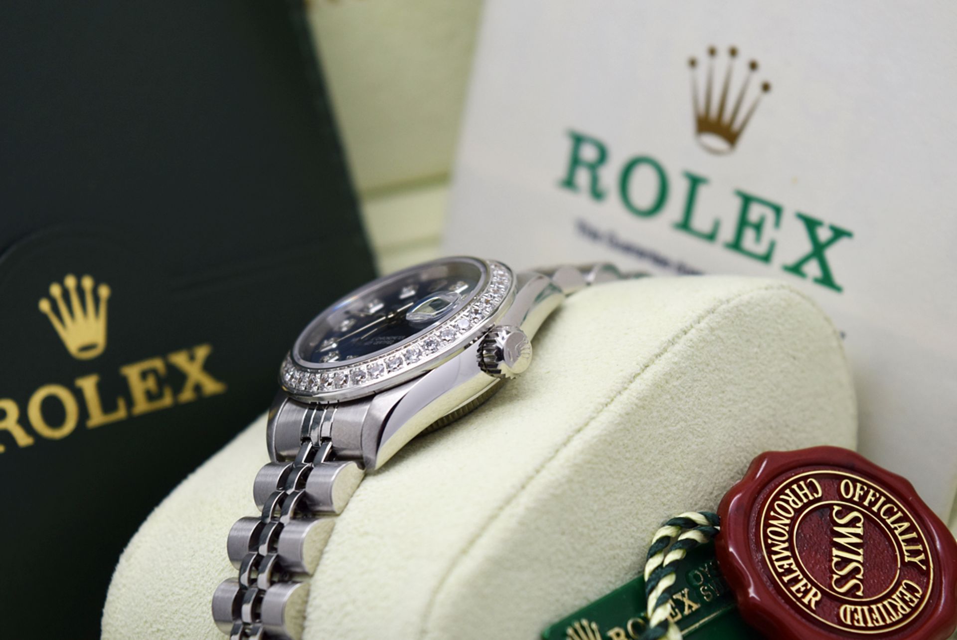 Rolex Datejust - Full Boxset and Certificate - Stainless Steel with Navy Blue Diamond Dial - Image 8 of 10