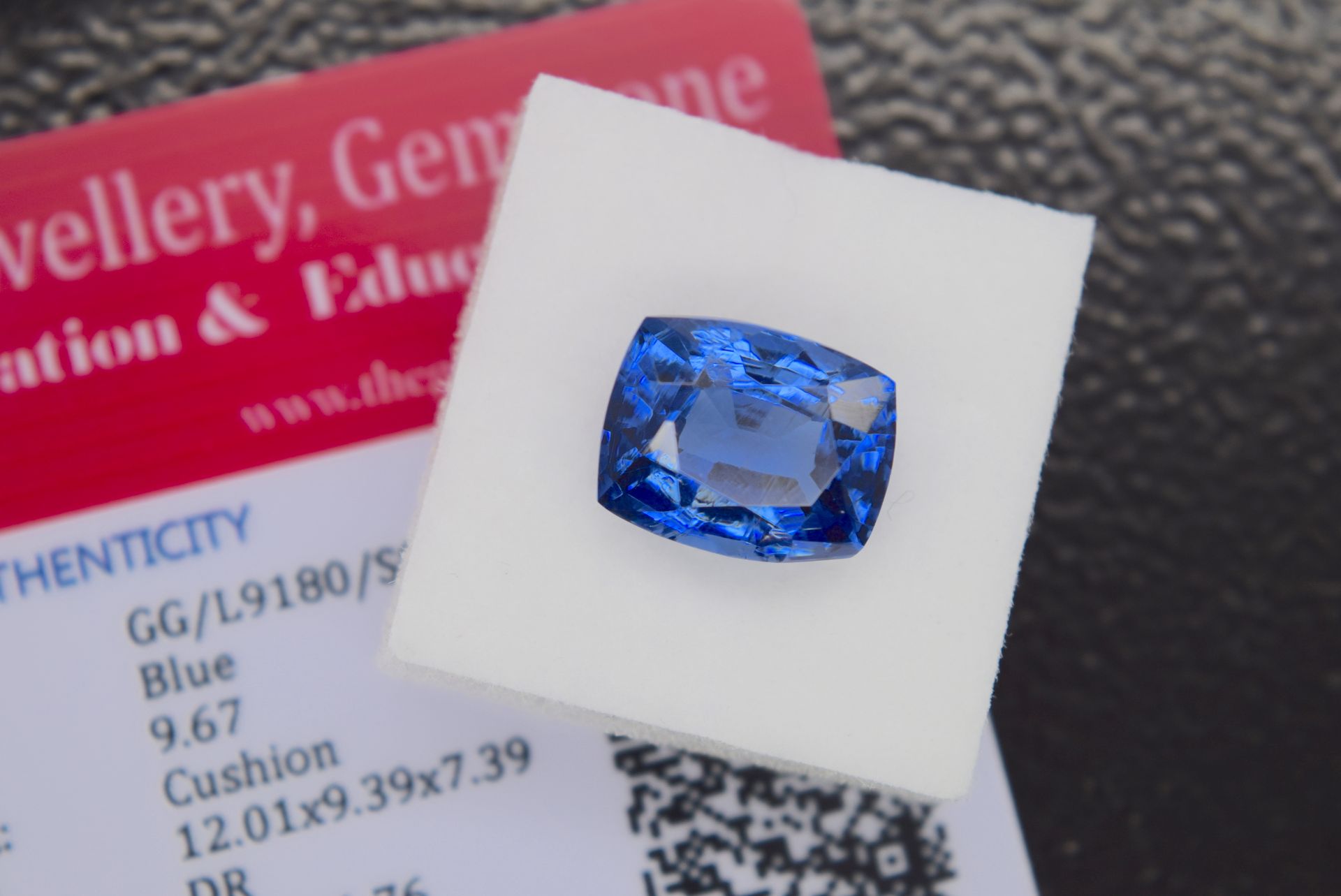 BLUE STONE WITH CARD MARKED SAPPHIRE - Image 3 of 3