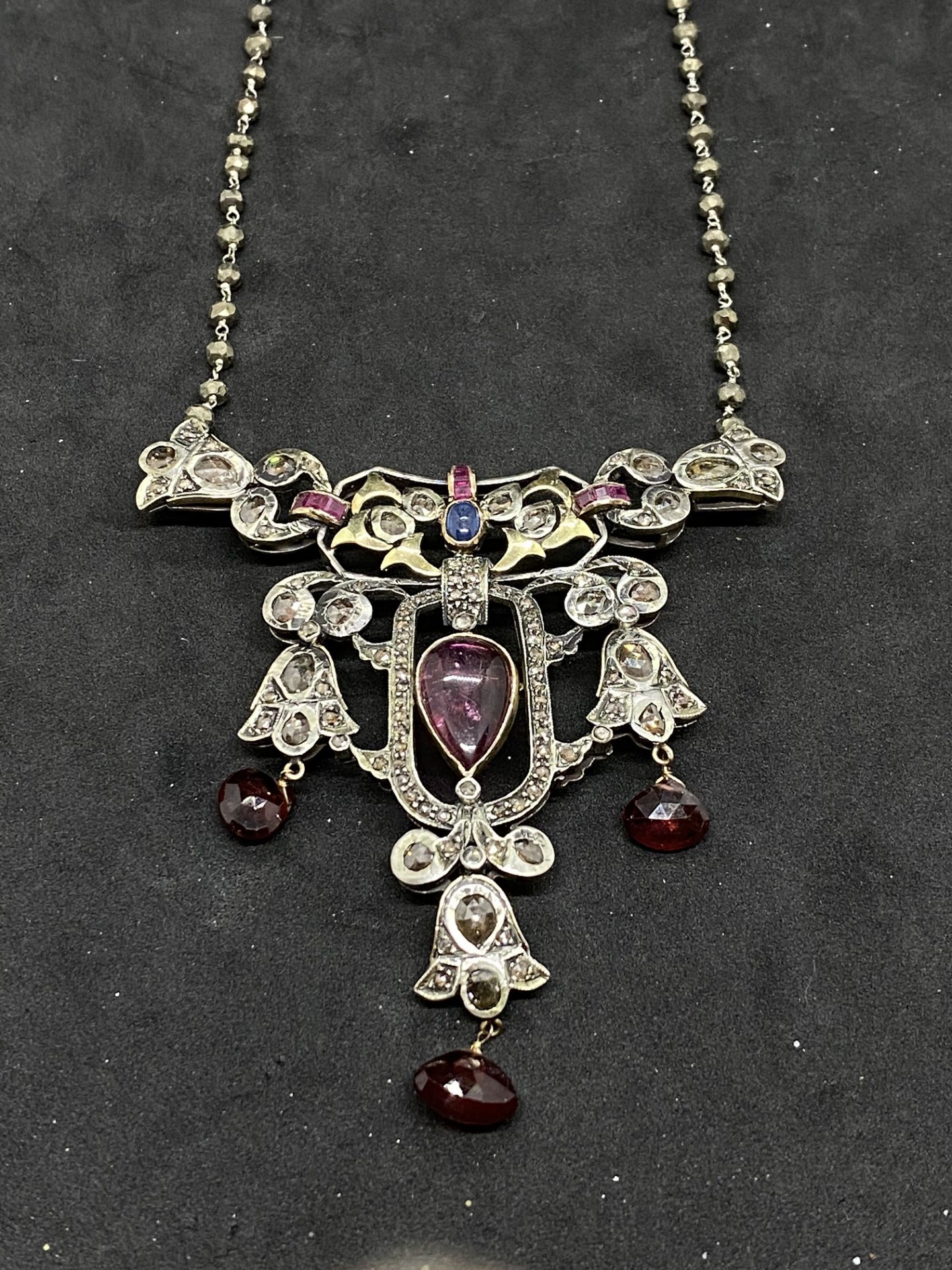 RUBY, ROSE DIAMOND, GARNET & SAPPHIRE SET NECKLACE IN YELLOW & WHITE METAL TESTED AS SILVER & GOLD - Image 11 of 12