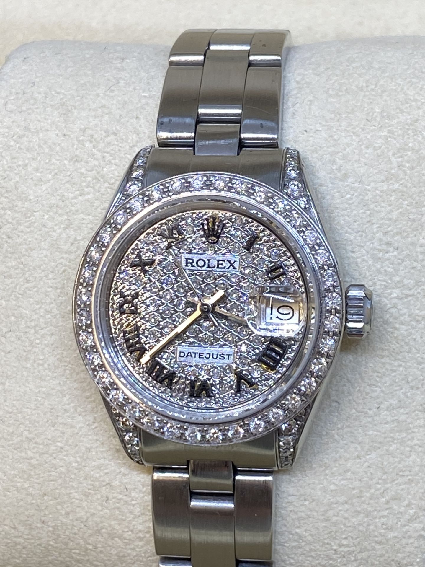 Ladies Stainless Steel Diamond Set Rolex Watch with Box Diamond Bezel, Diamond dial & Set - Image 3 of 9