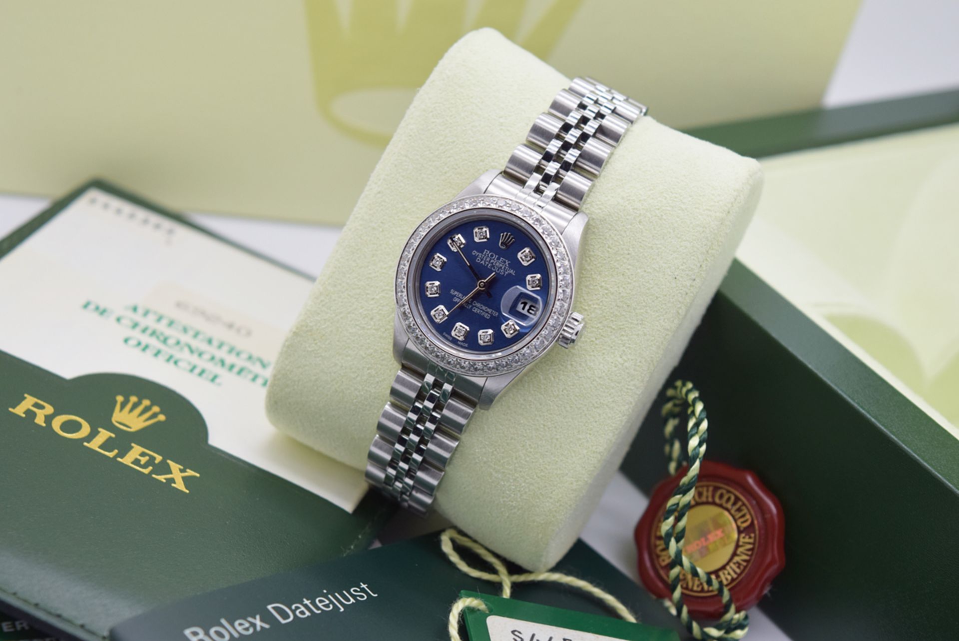 Rolex Datejust - Full Boxset and Certificate - Stainless Steel with Navy Blue Diamond Dial - Image 3 of 10