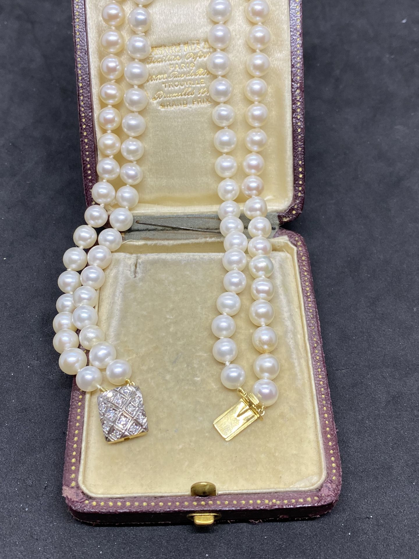CULTURED PEARL NECKLACE WITH 18ct GOLD CLASP - Image 6 of 6