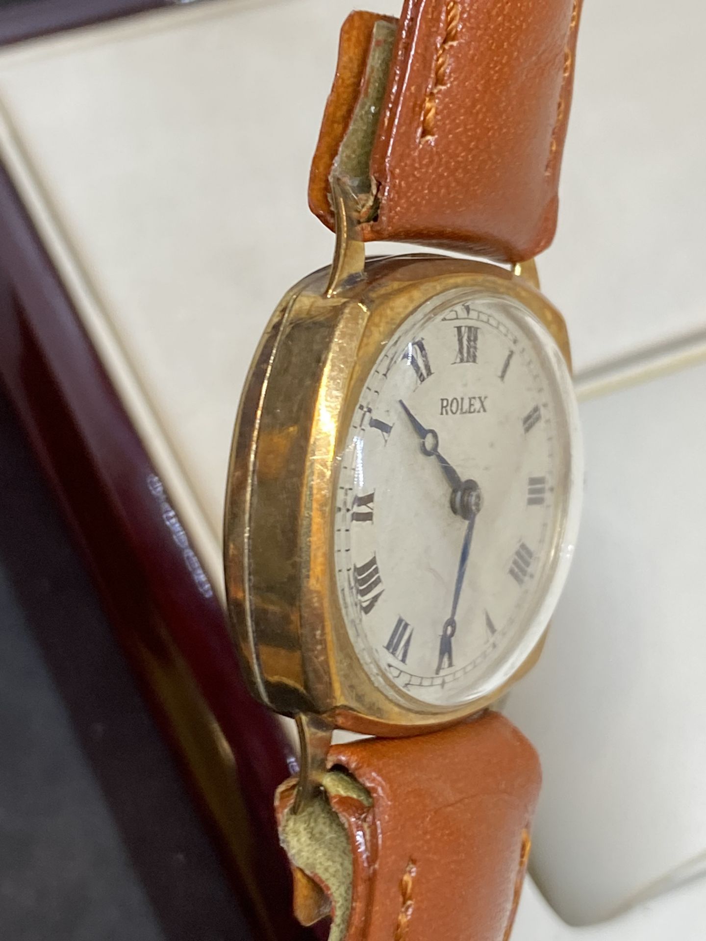 VINTAGE 9ct GOLD ROLEX WATCH - Image 8 of 11