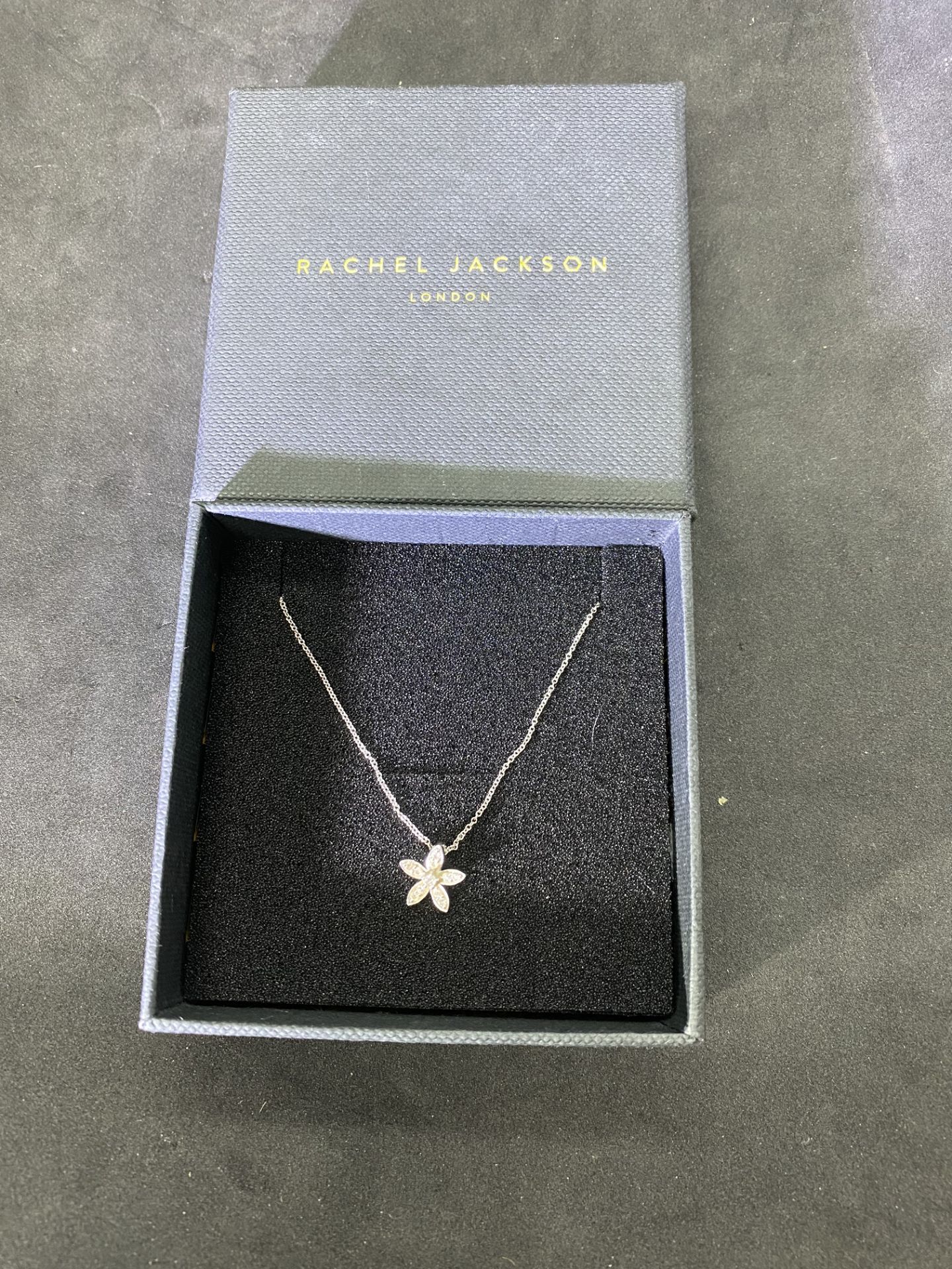 18ct WHITE GOLD DIAMOND PENDANT & NECKLACE - RACHEL JACKSON - Image 2 of 7