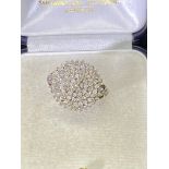 9ct YELLOW GOLD DIAMOND CLUSTER RING - APPROX SIZE M