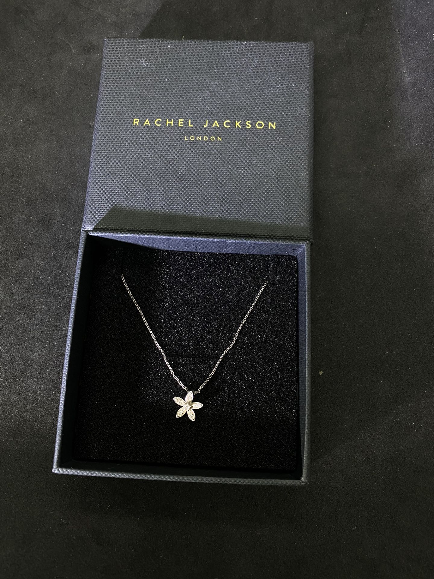 18ct WHITE GOLD DIAMOND PENDANT & NECKLACE - RACHEL JACKSON - Image 3 of 7