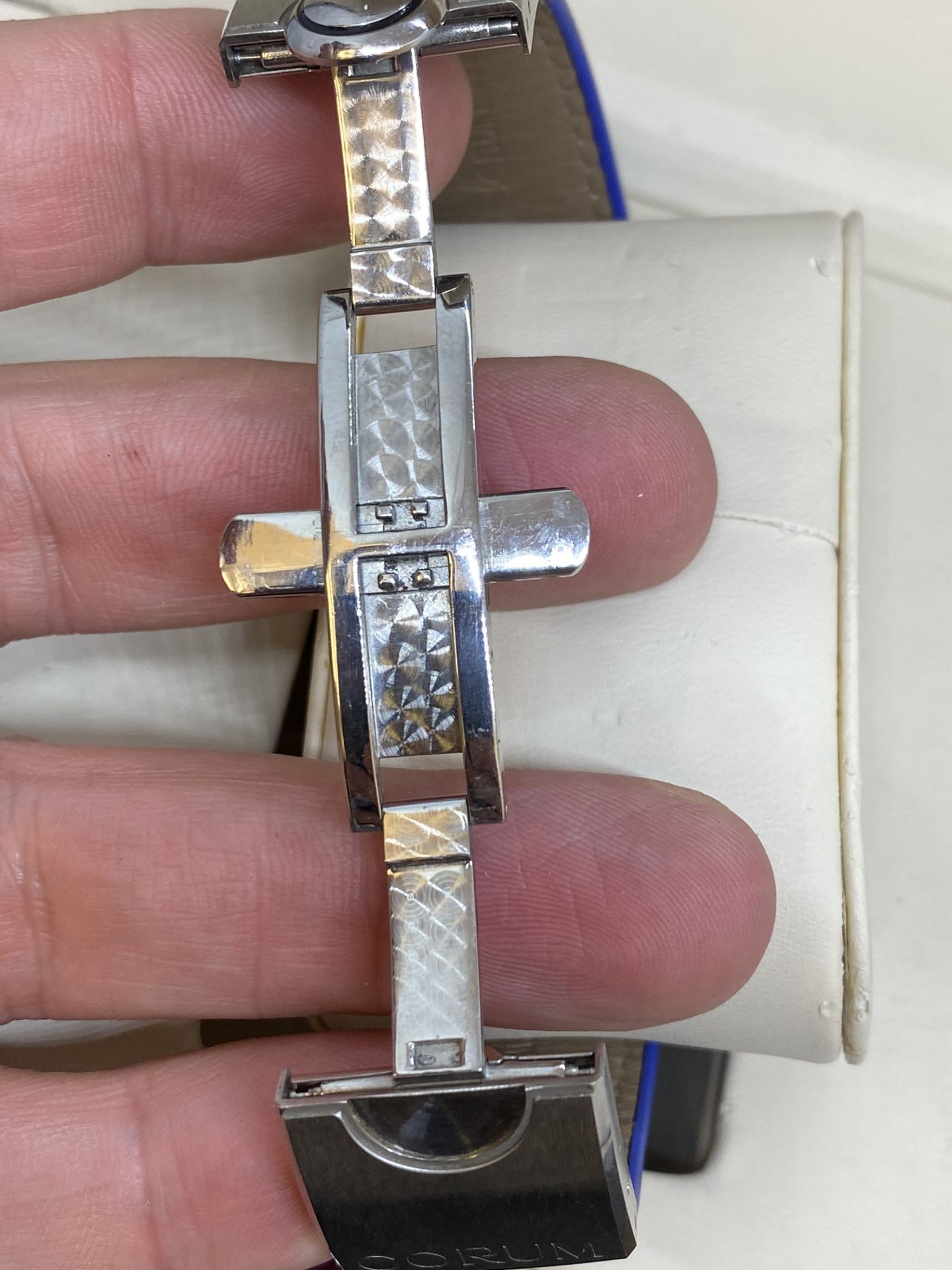 CORUM BOUTIQUE APPROX 4.50ct H-VS DIAMOND SET WATCH - Image 7 of 12