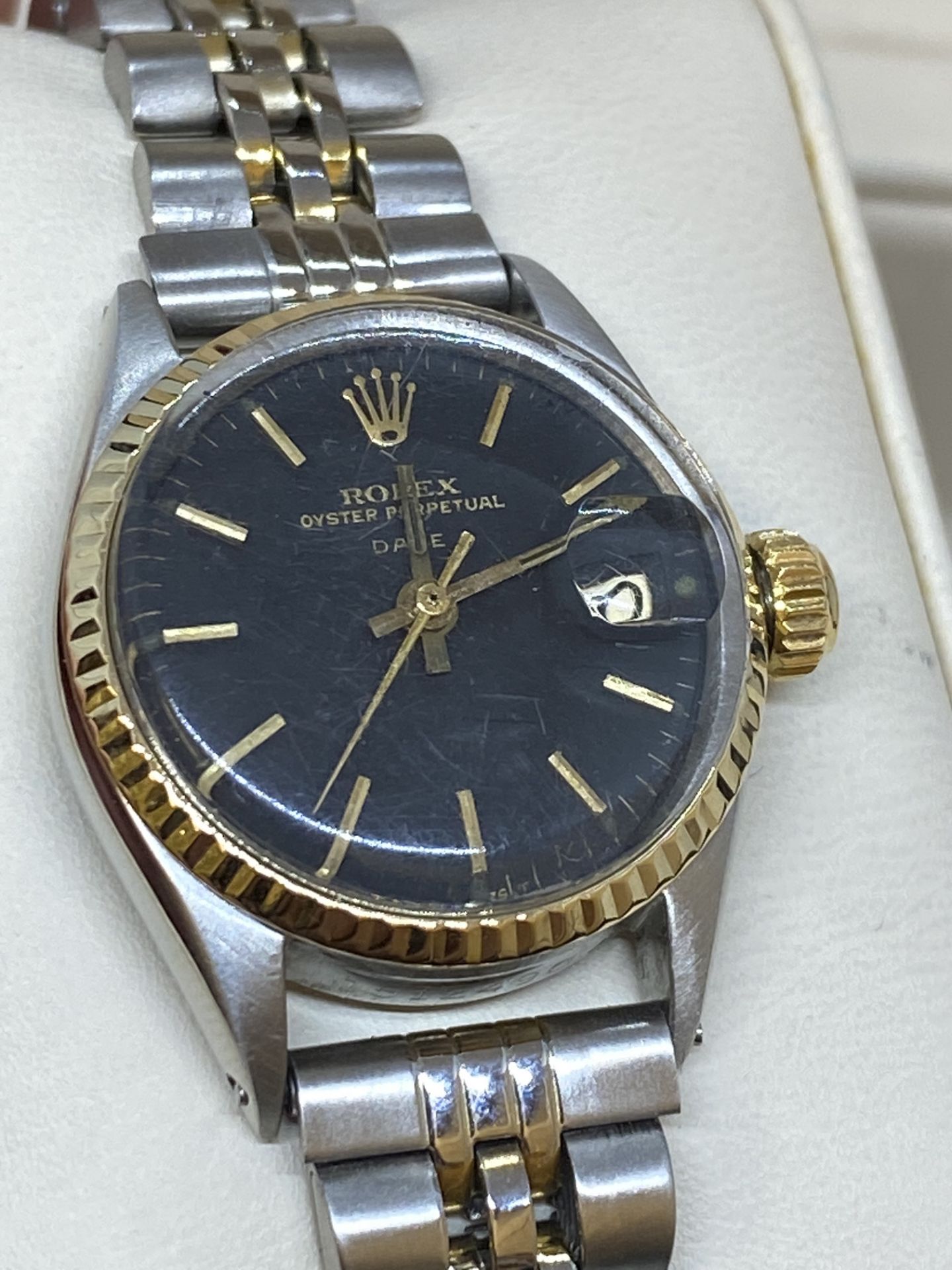 LADIES GOLD & STEEL ROLEX WATCH - NON GENUINE BRACELET FITTED - Image 8 of 10