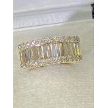 18ct YELLOW GOLD 2.32ct DIAMOND RING - SIZE Q