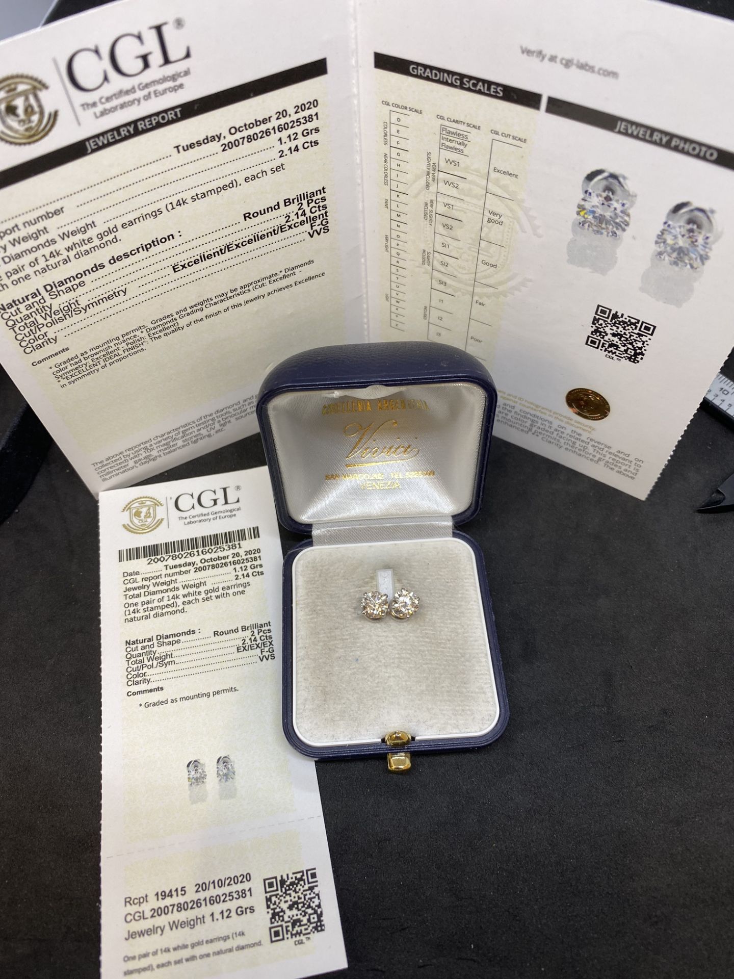 CERTIFICATED 2.14ct DIAMOND EARRINGS (1.07ct PER EARRING) H COLOUR & SI1