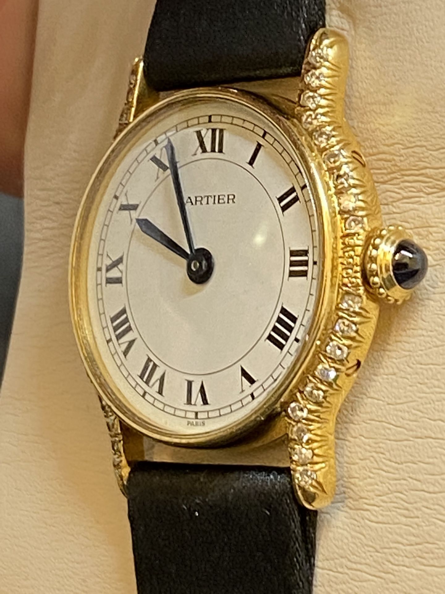 18ct GOLD DIAMOND SET CARTIER WATCH - Image 2 of 11