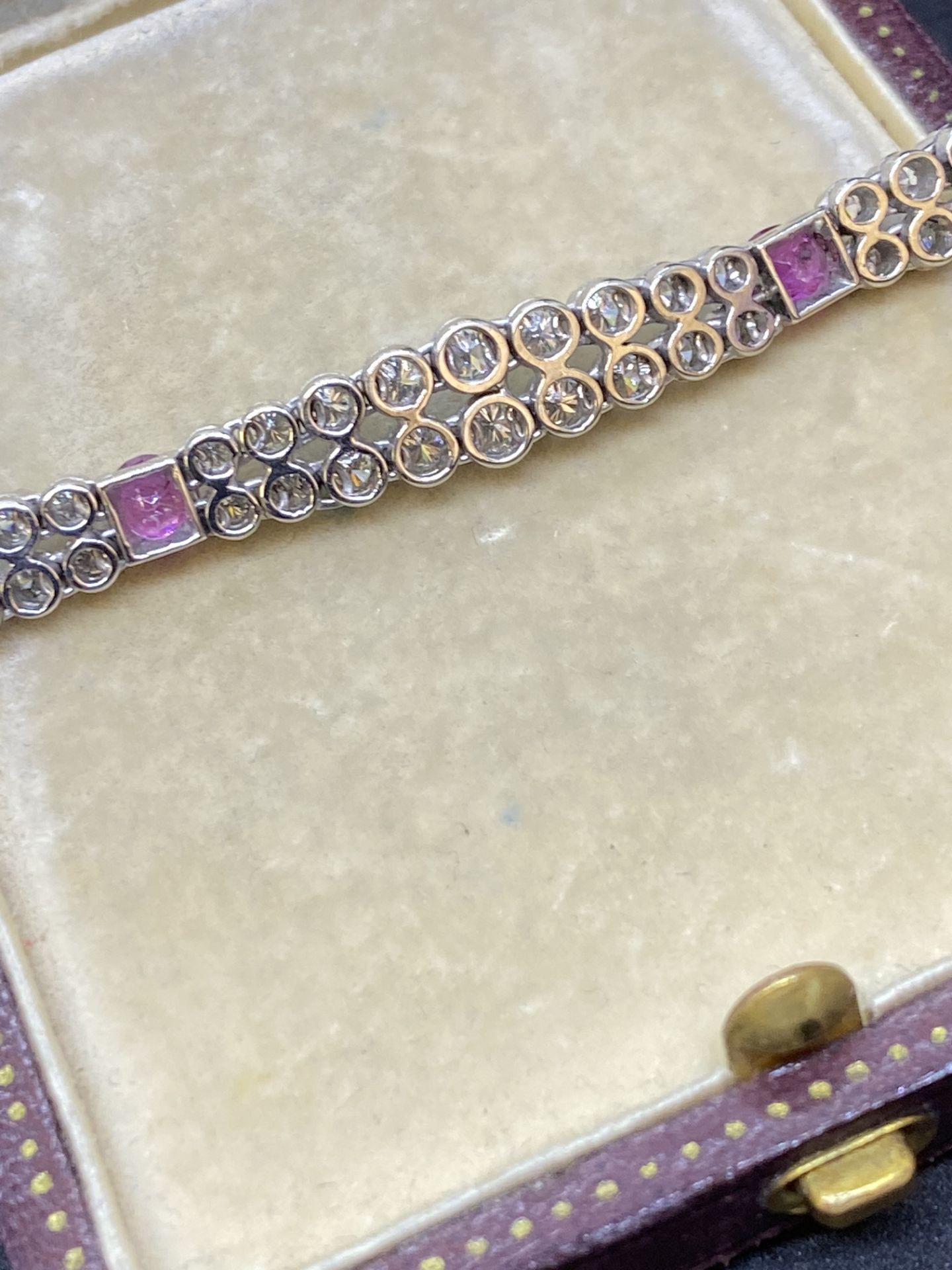 8.00ct G-VS-SI DIAMOND & 1.80ct RUBY BRACELET SET IN 18ct WHITE GOLD - Image 11 of 11